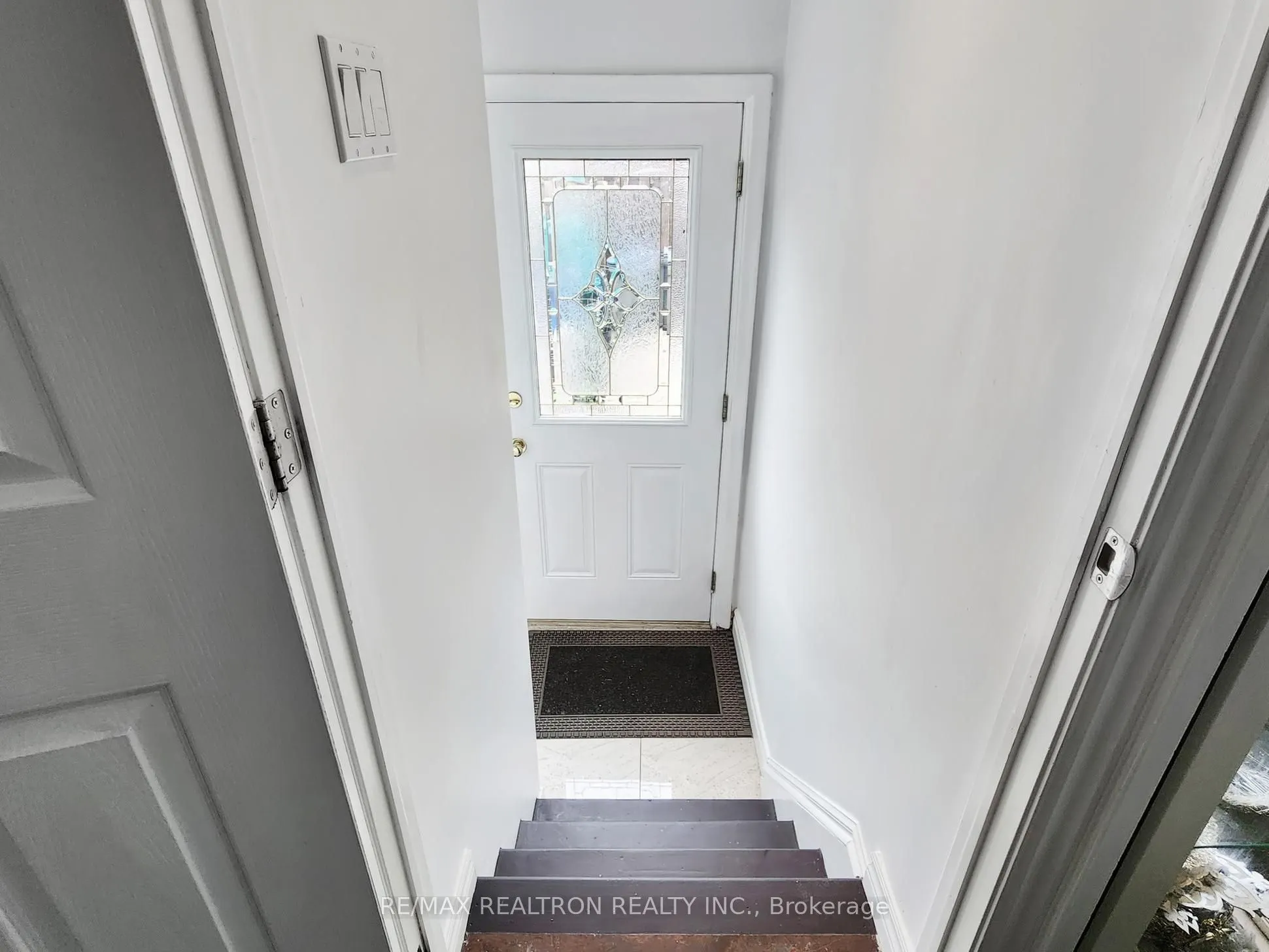 242 Beechy Drive, #Main