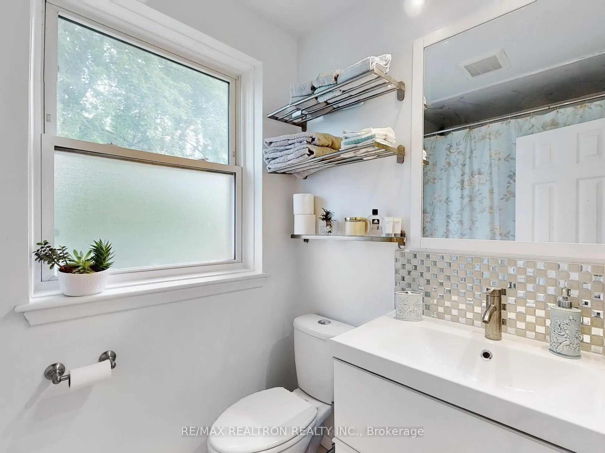 242 Beechy Drive, #Main