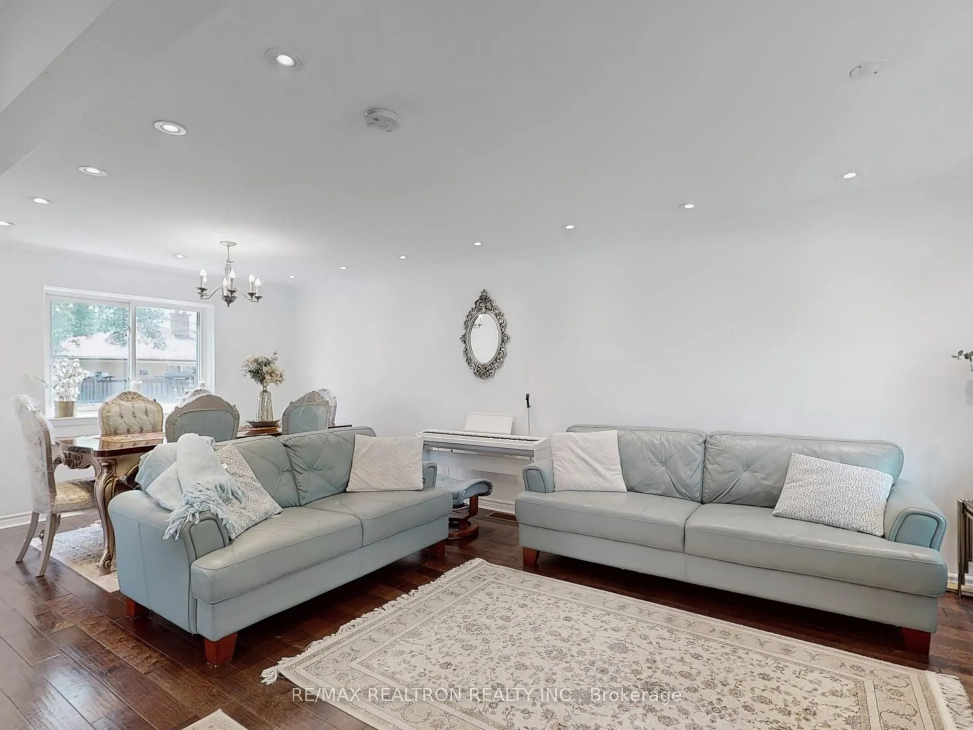 242 Beechy Drive, #Main