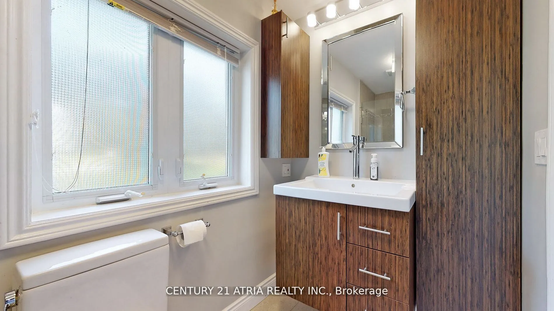 175 Riveredge Drive