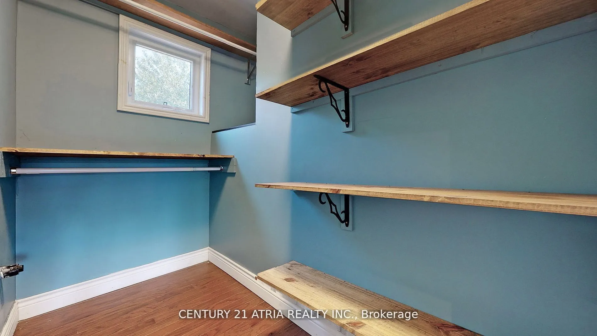 175 Riveredge Drive