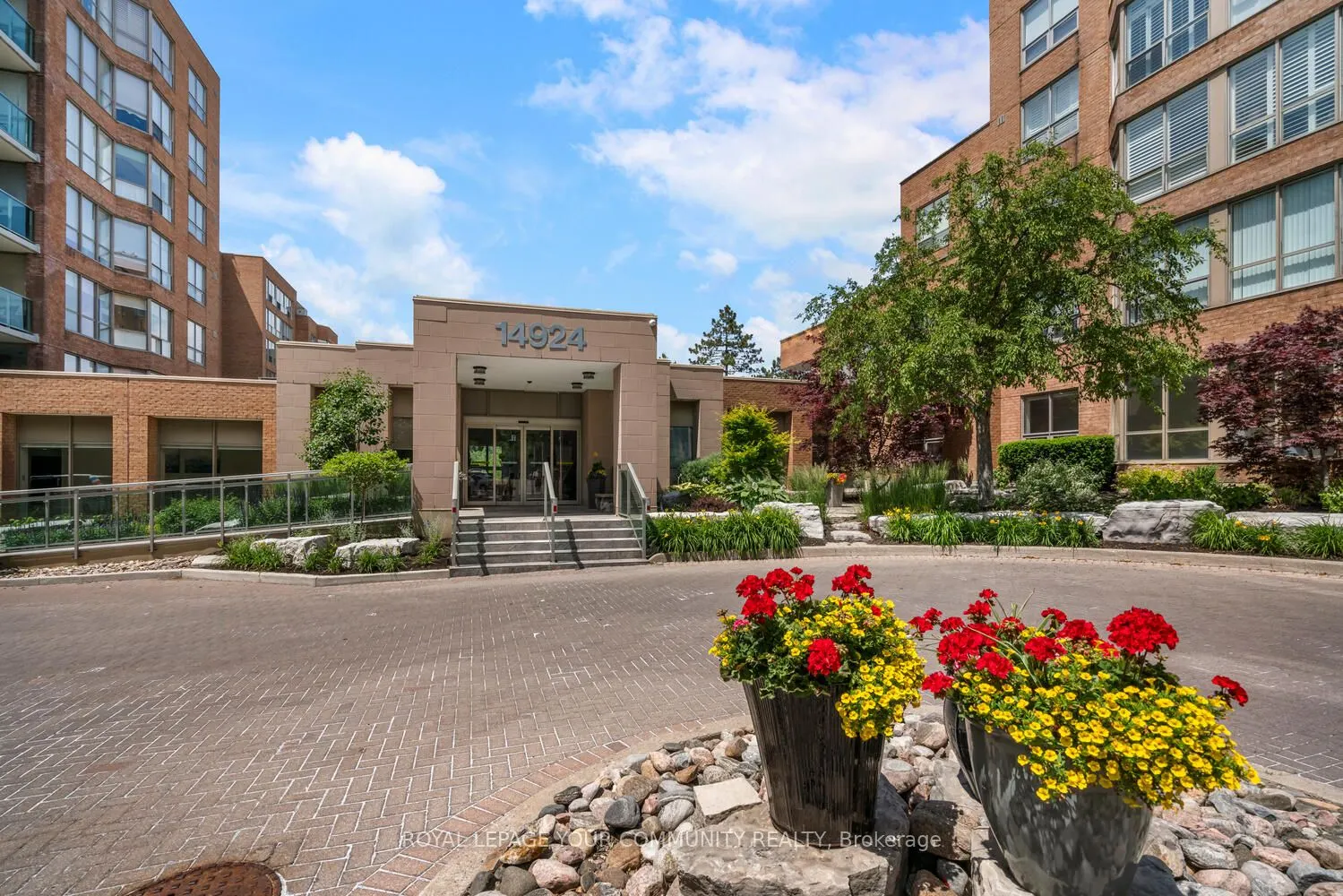 14924 Yonge Street, #305