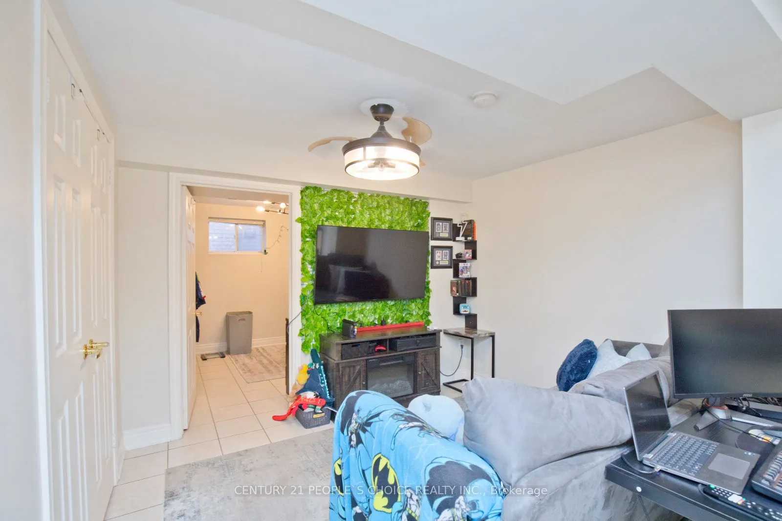 71 Rosanna Crescent