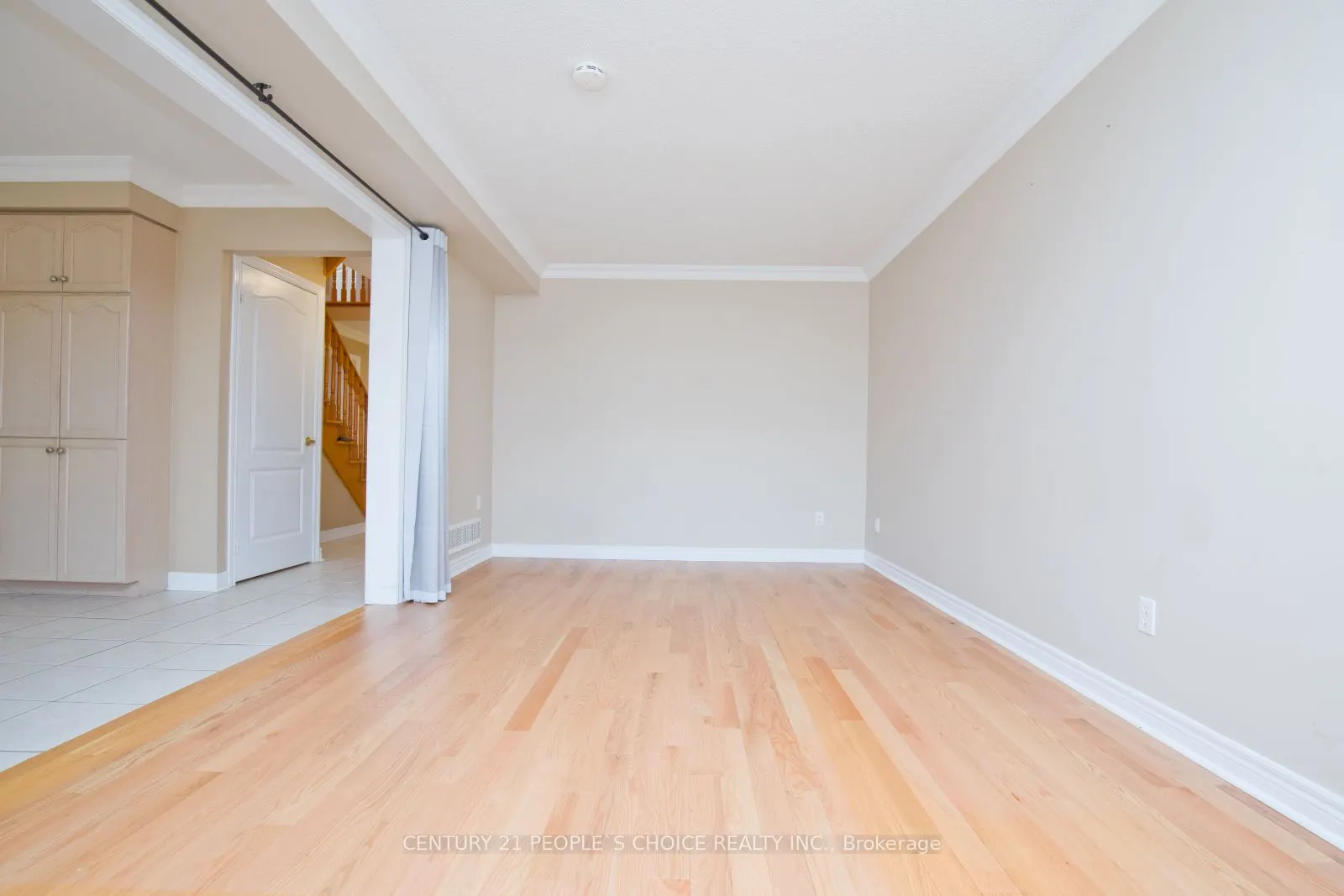 71 Rosanna Crescent