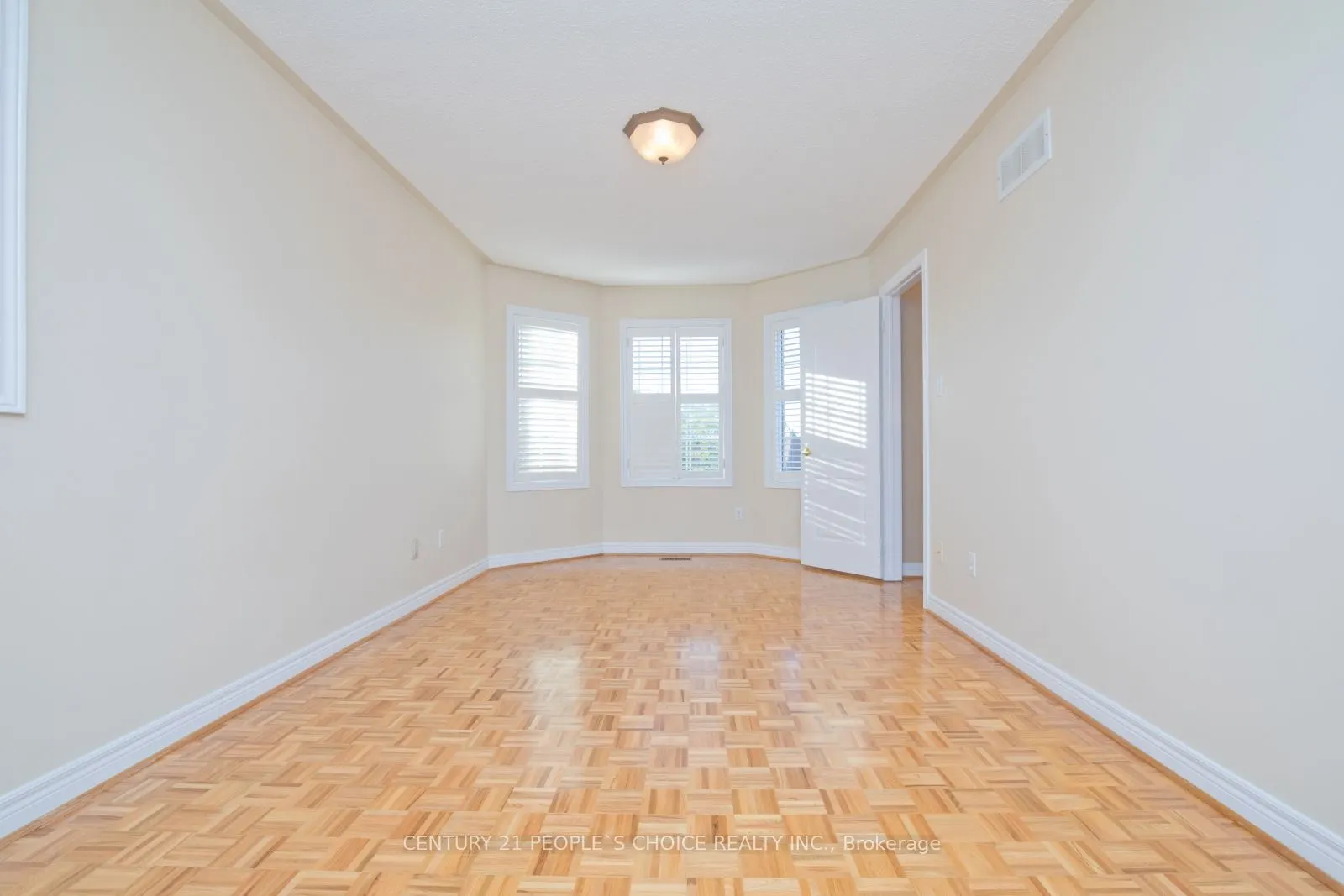 71 Rosanna Crescent