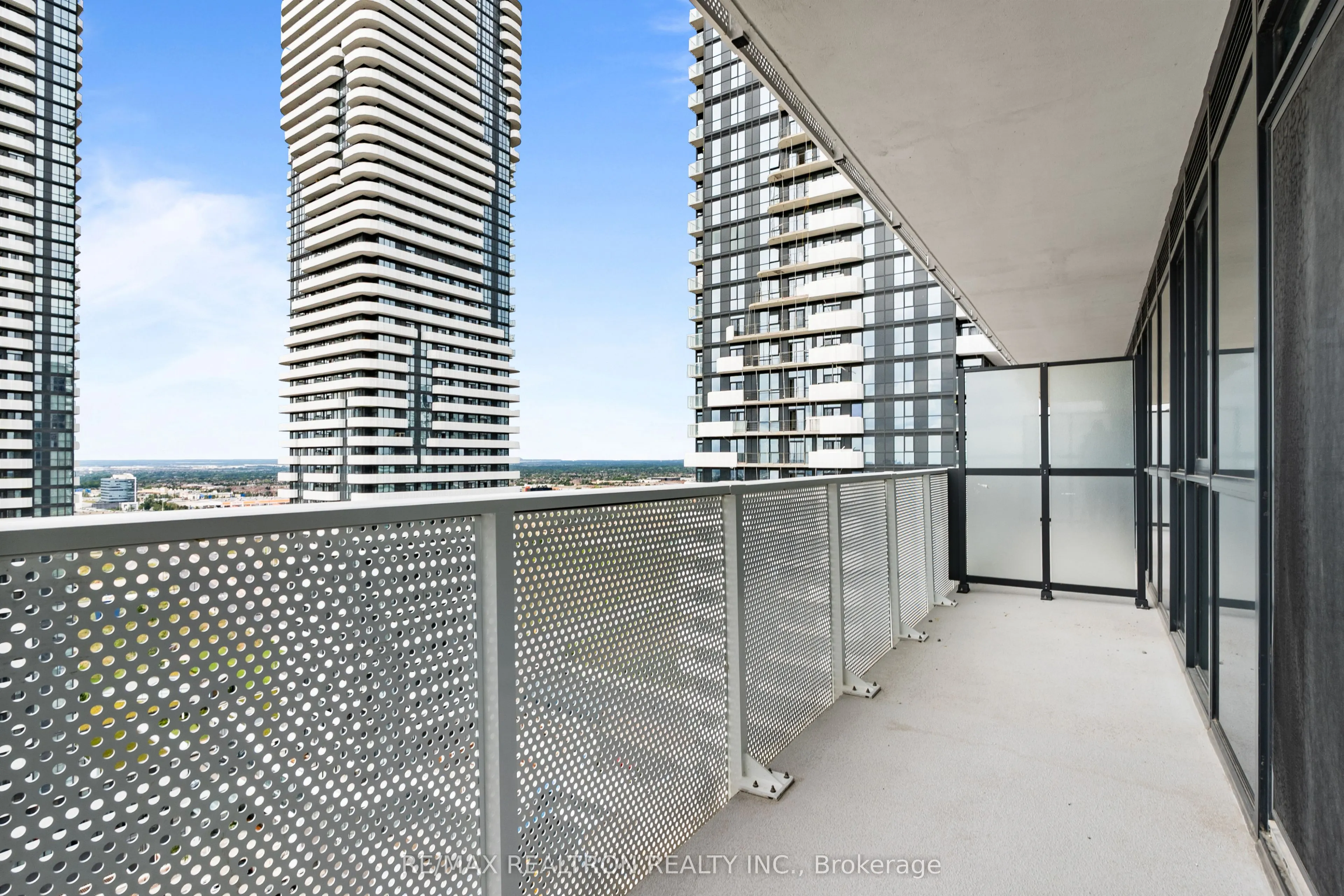 28 Interchange Way, #16