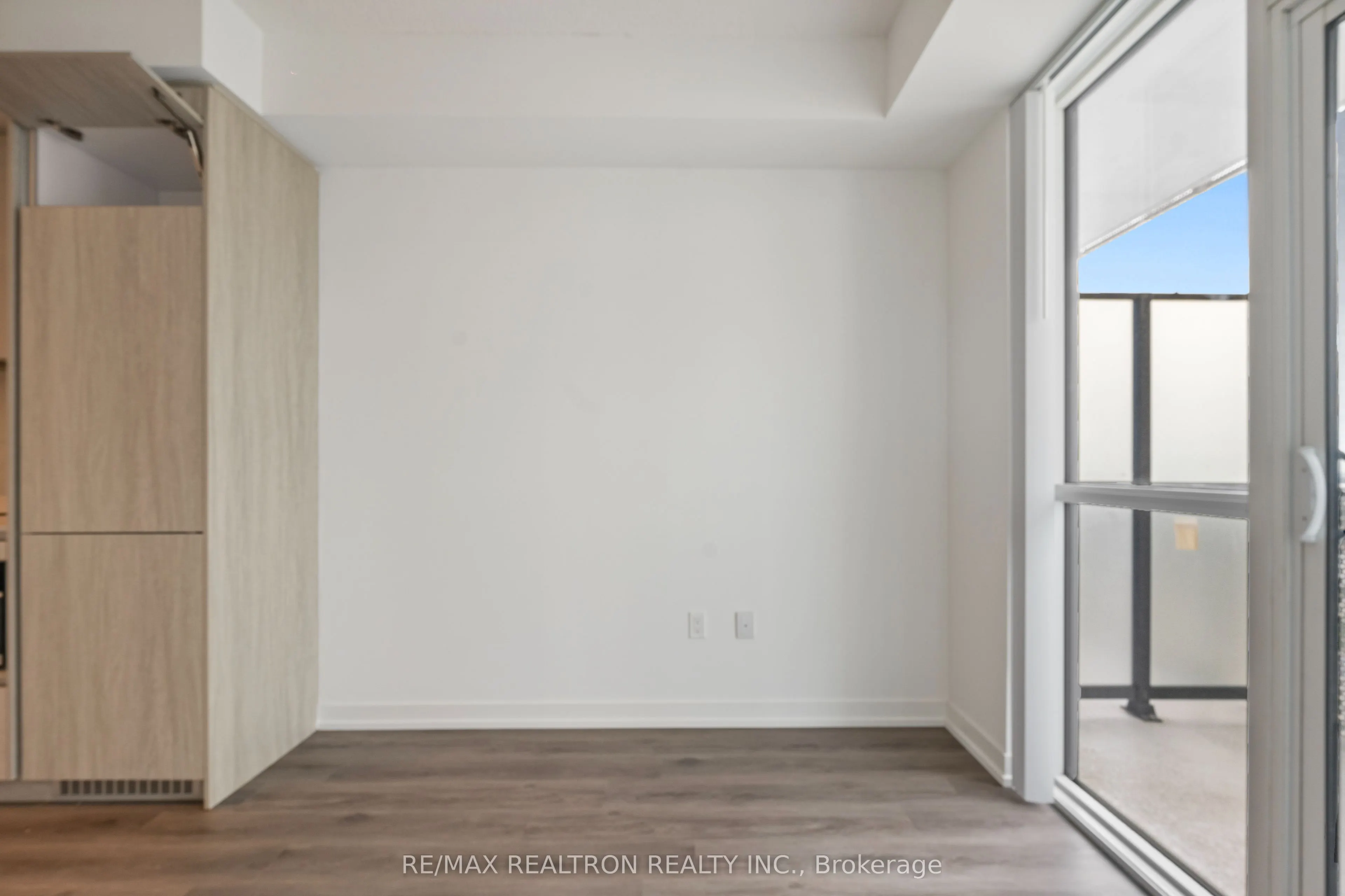 28 Interchange Way, #16