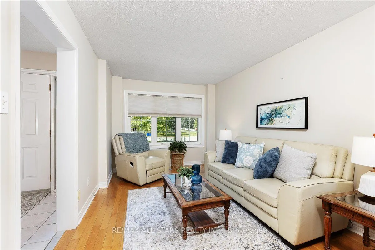 16 Iveagh Drive