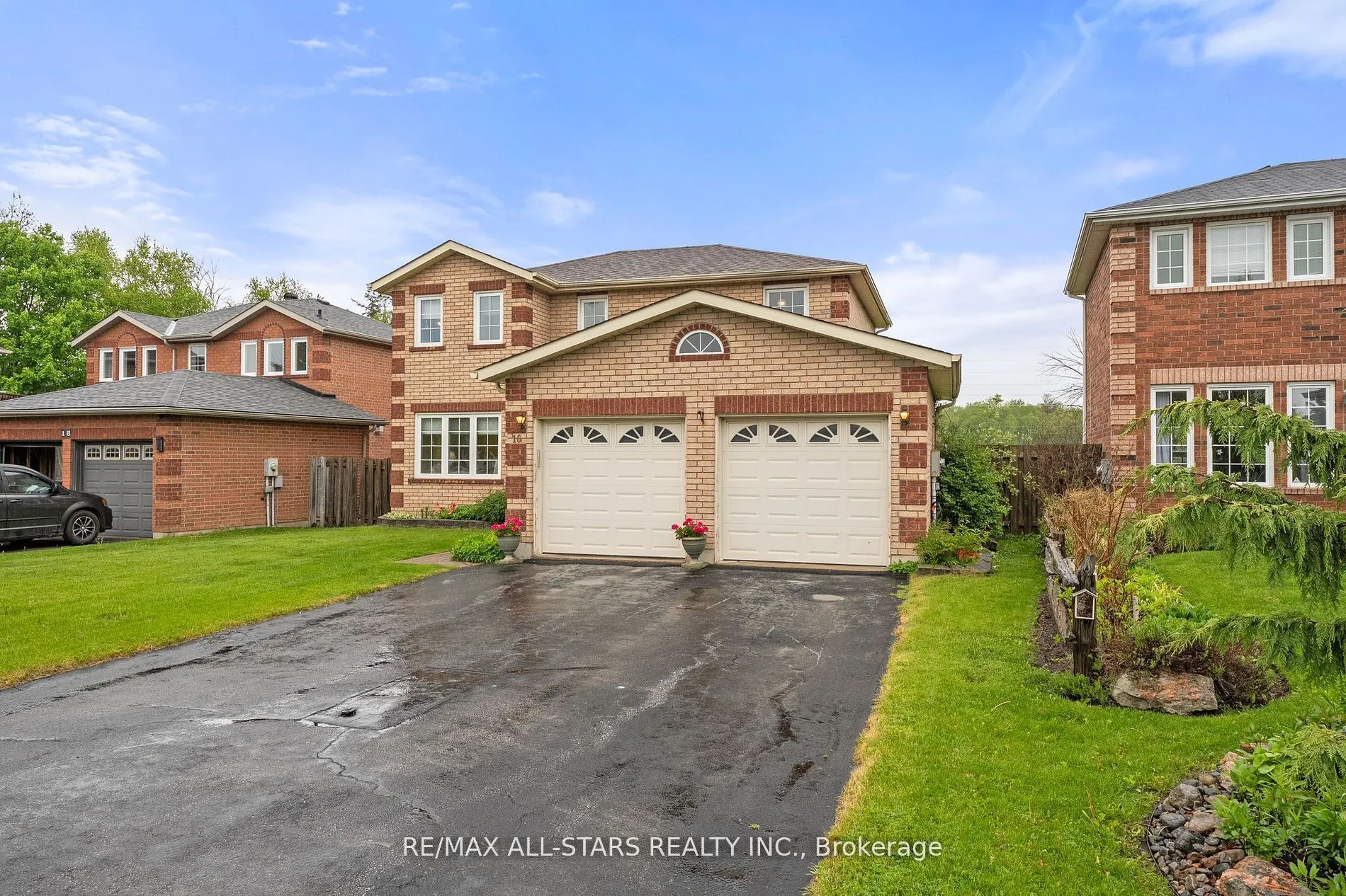 16 Iveagh Drive