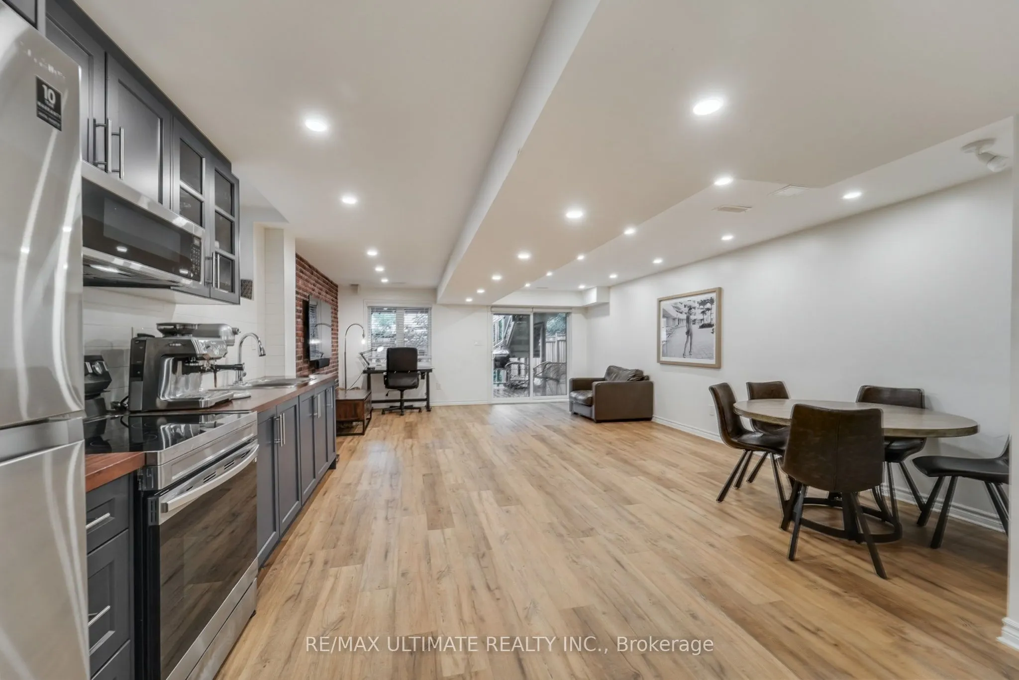 37 Zenith Avenue