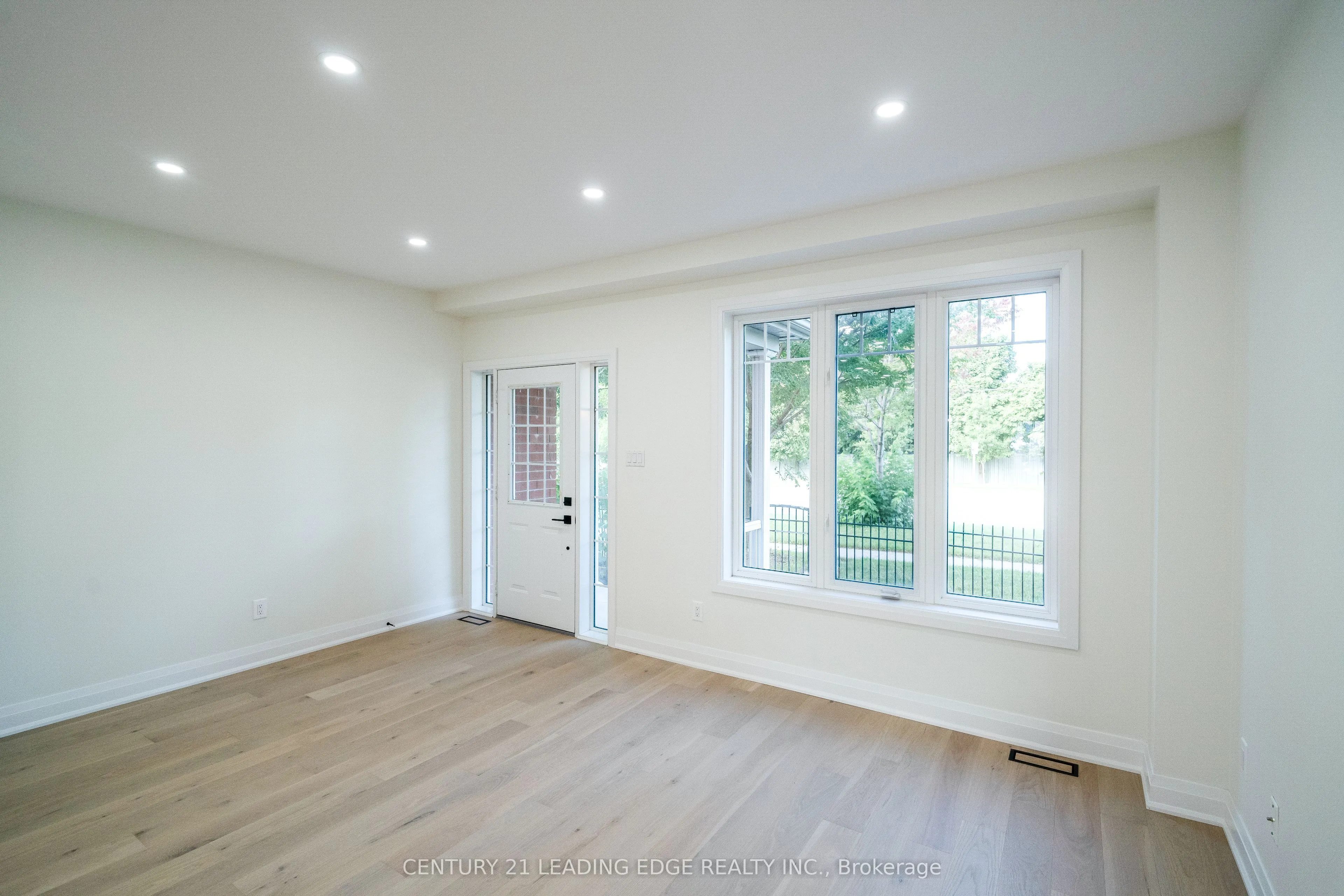 22 MILROY Lane