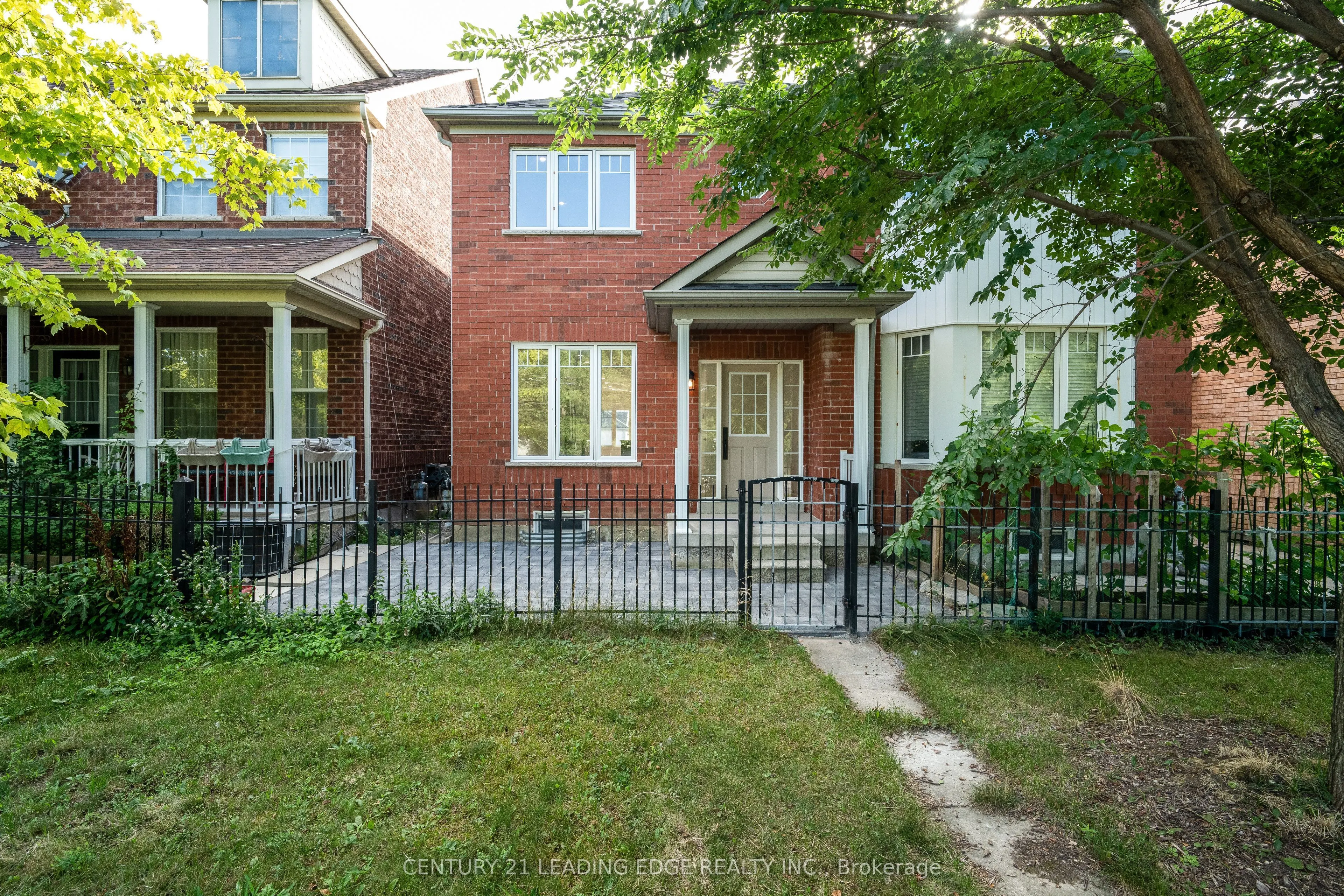 22 MILROY Lane