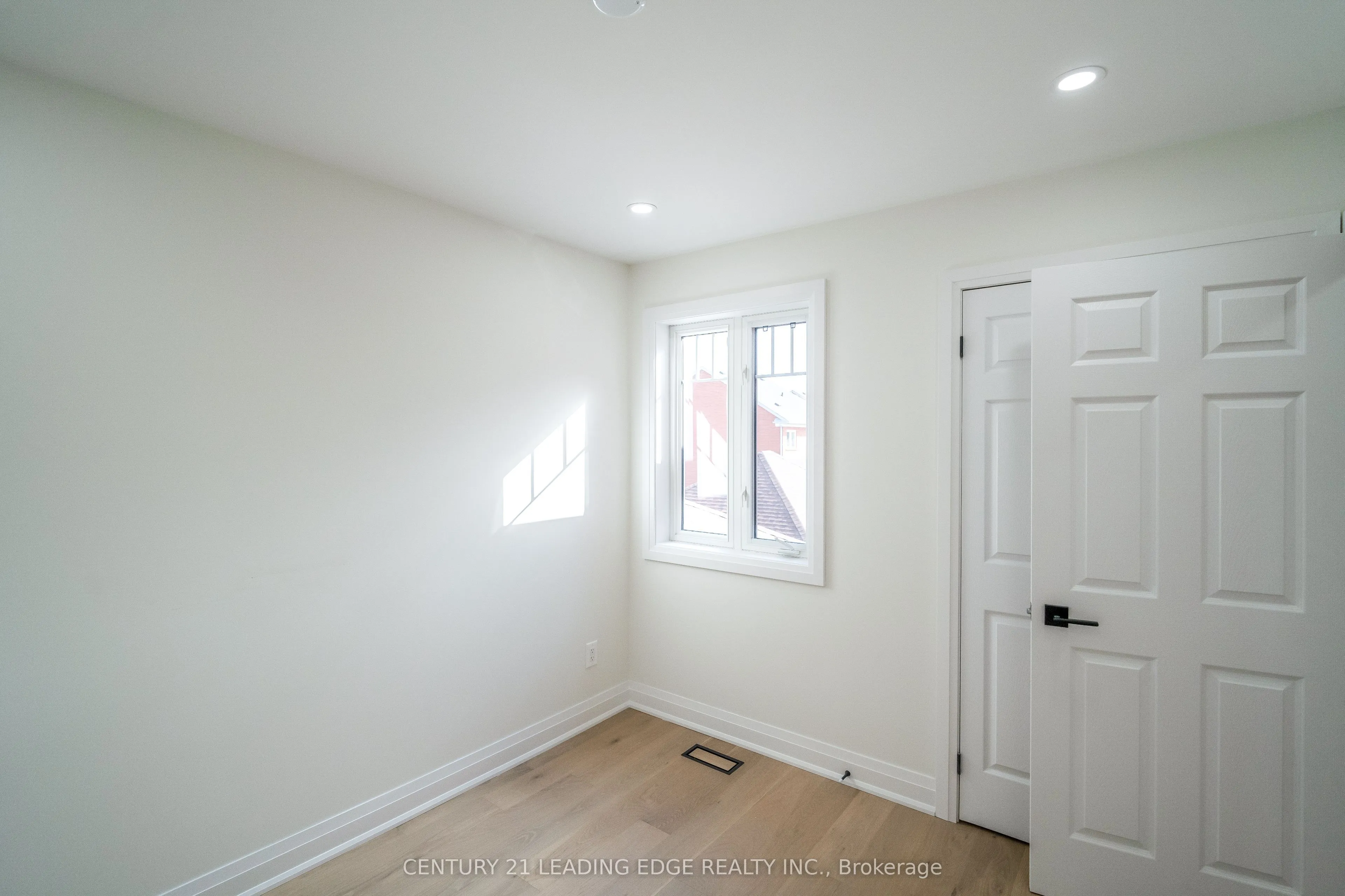 22 MILROY Lane