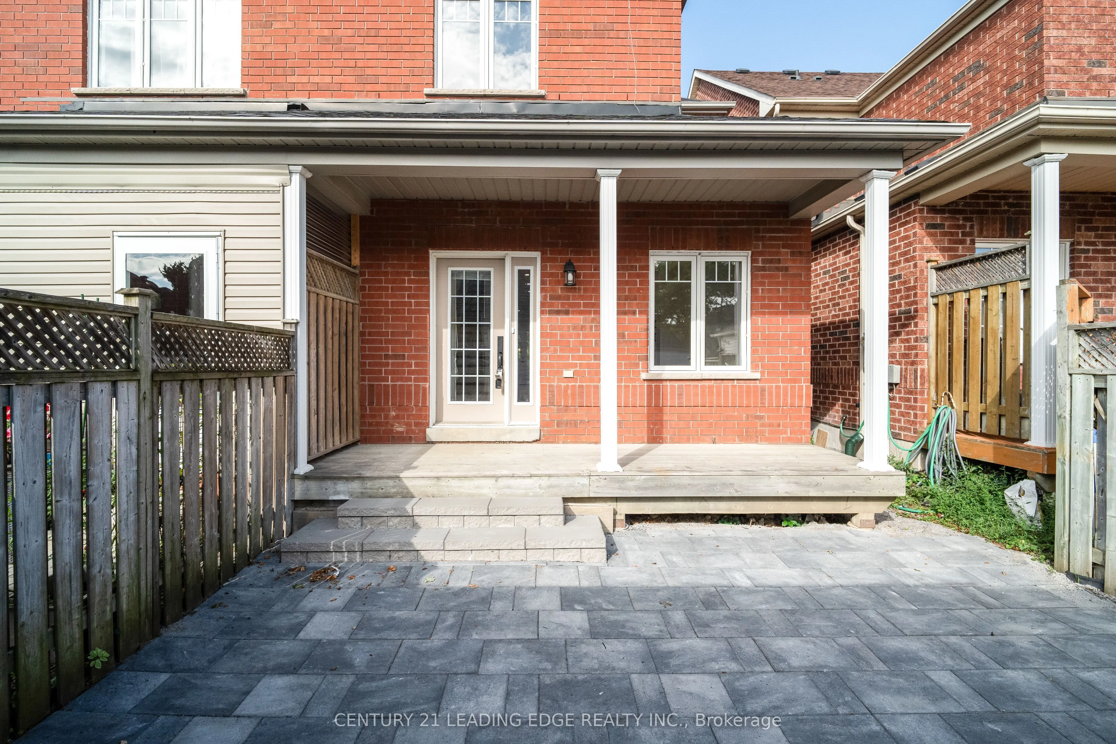 22 MILROY Lane