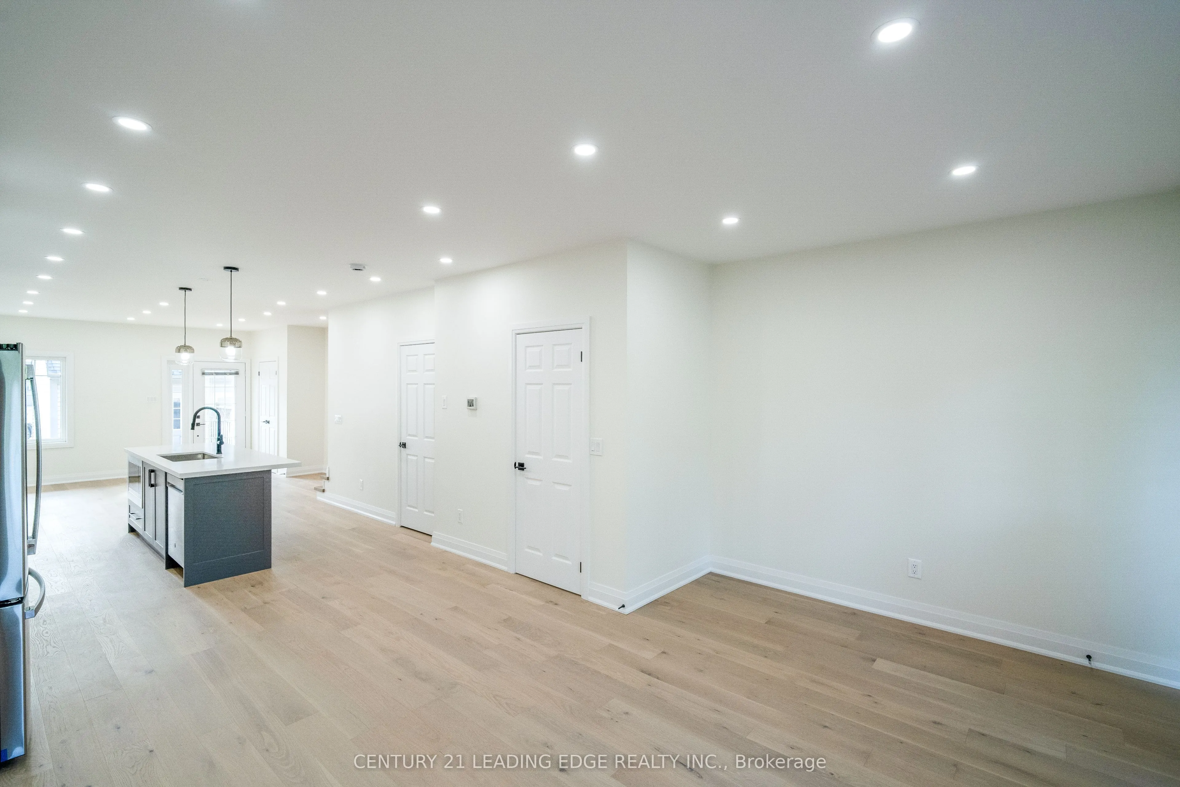 22 MILROY Lane
