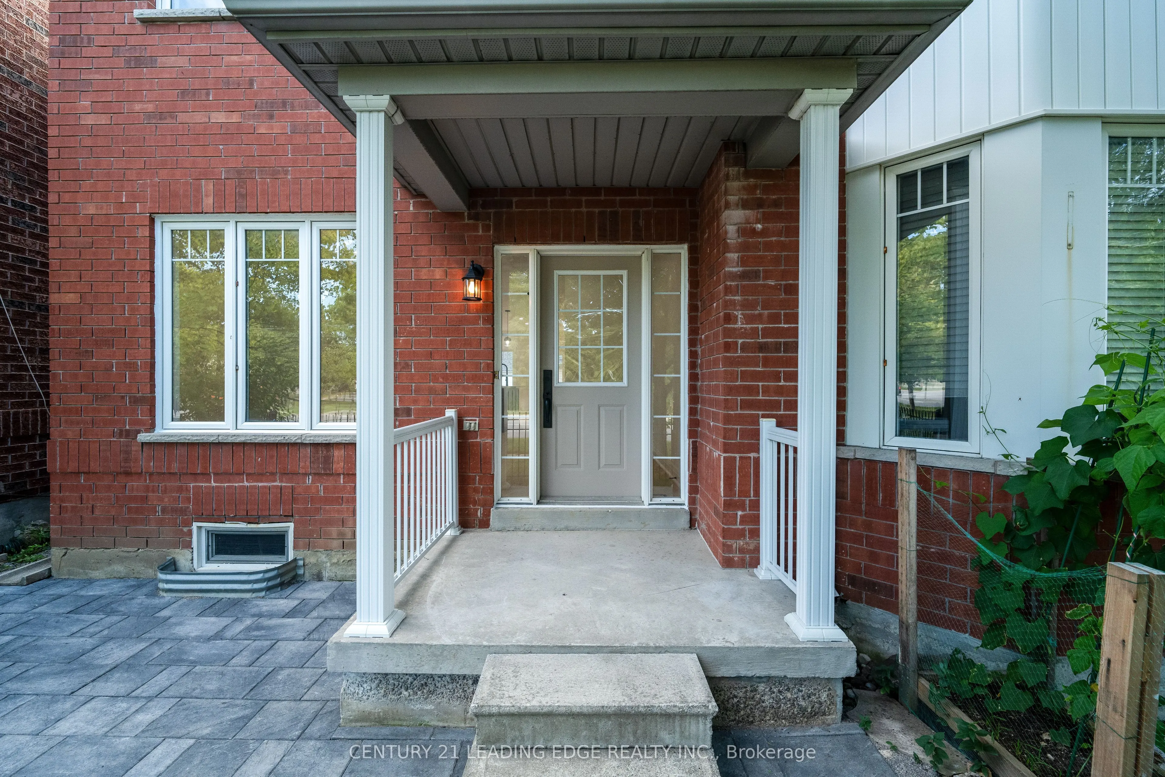 22 MILROY Lane