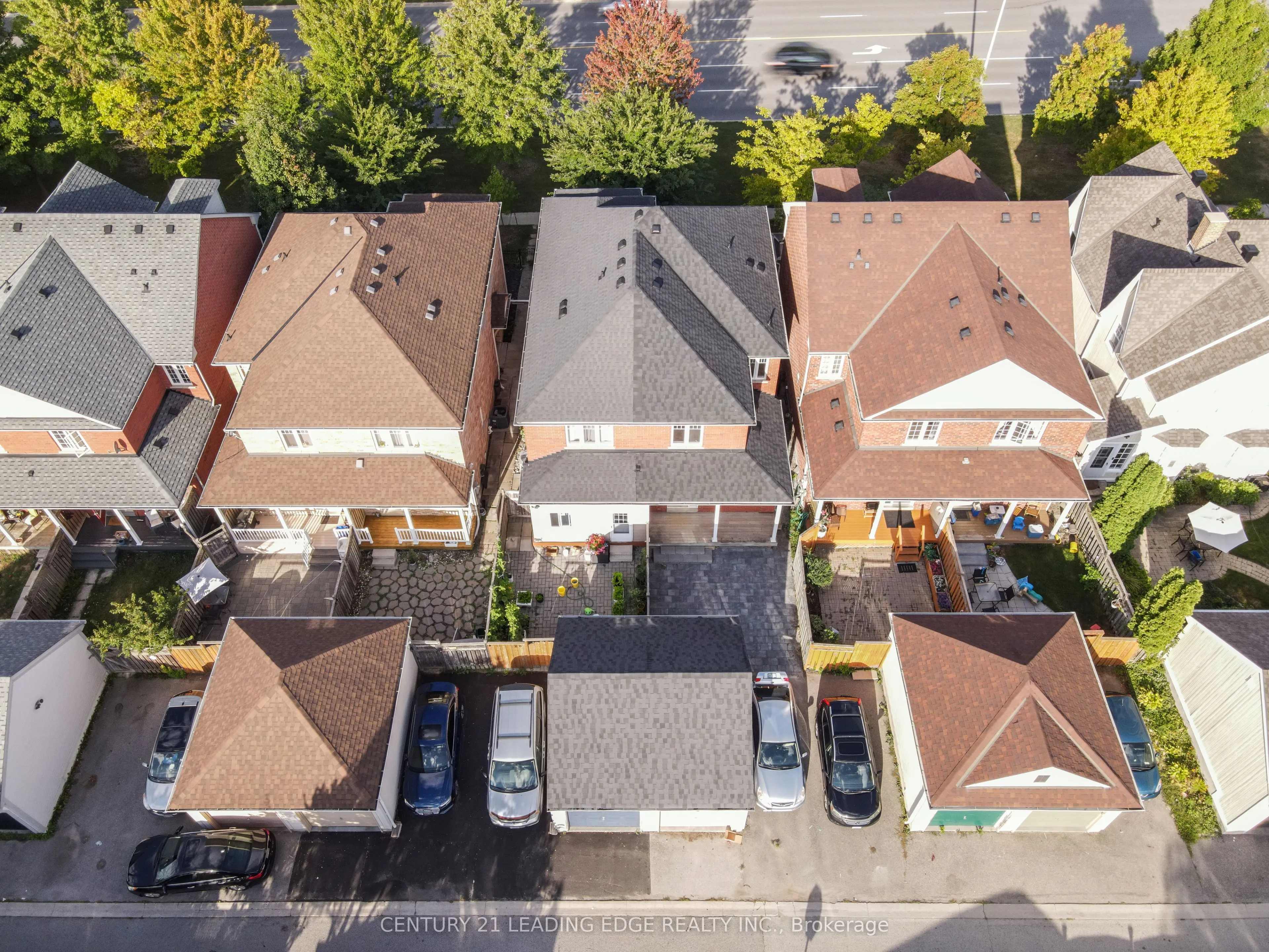 22 MILROY Lane