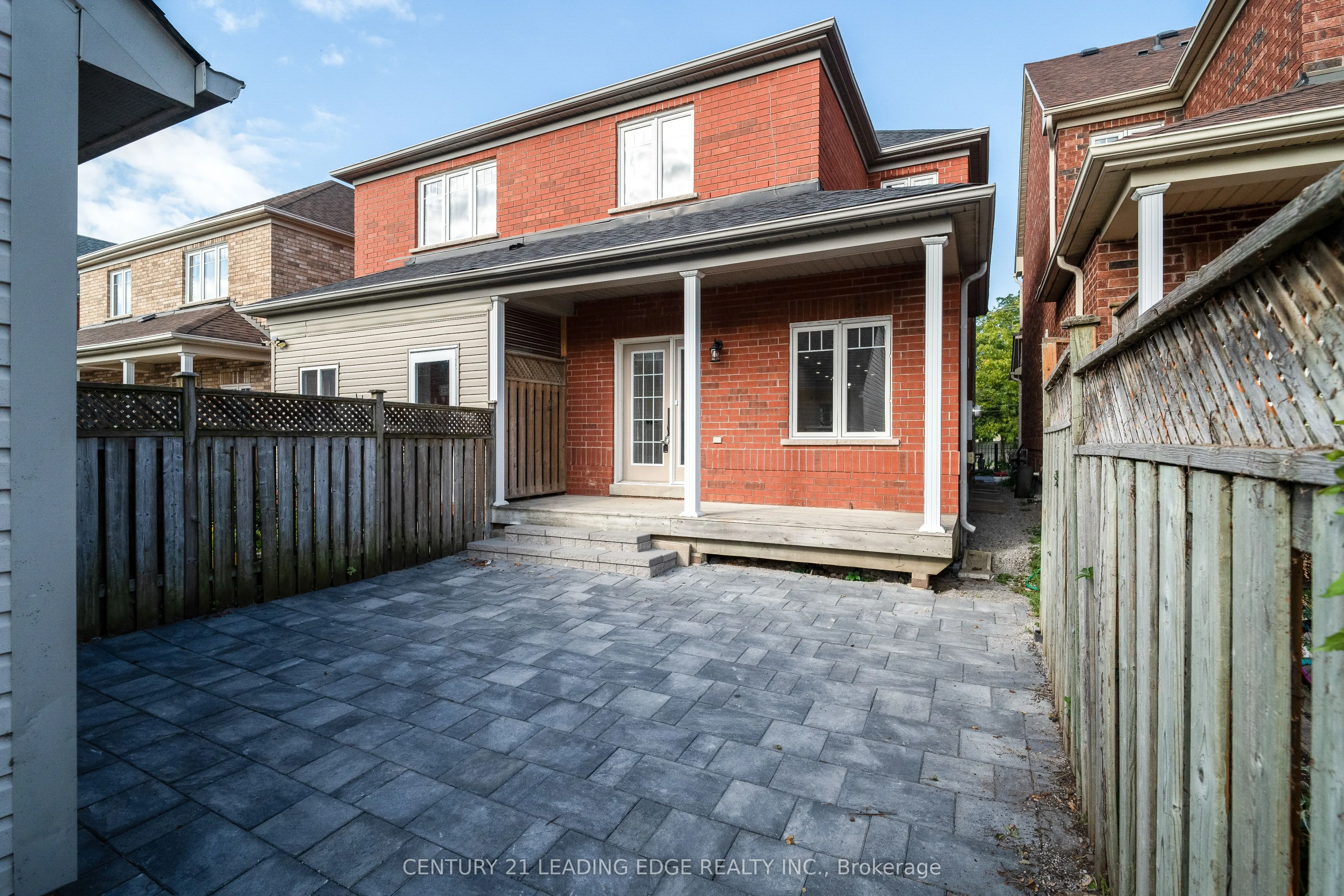 22 MILROY Lane