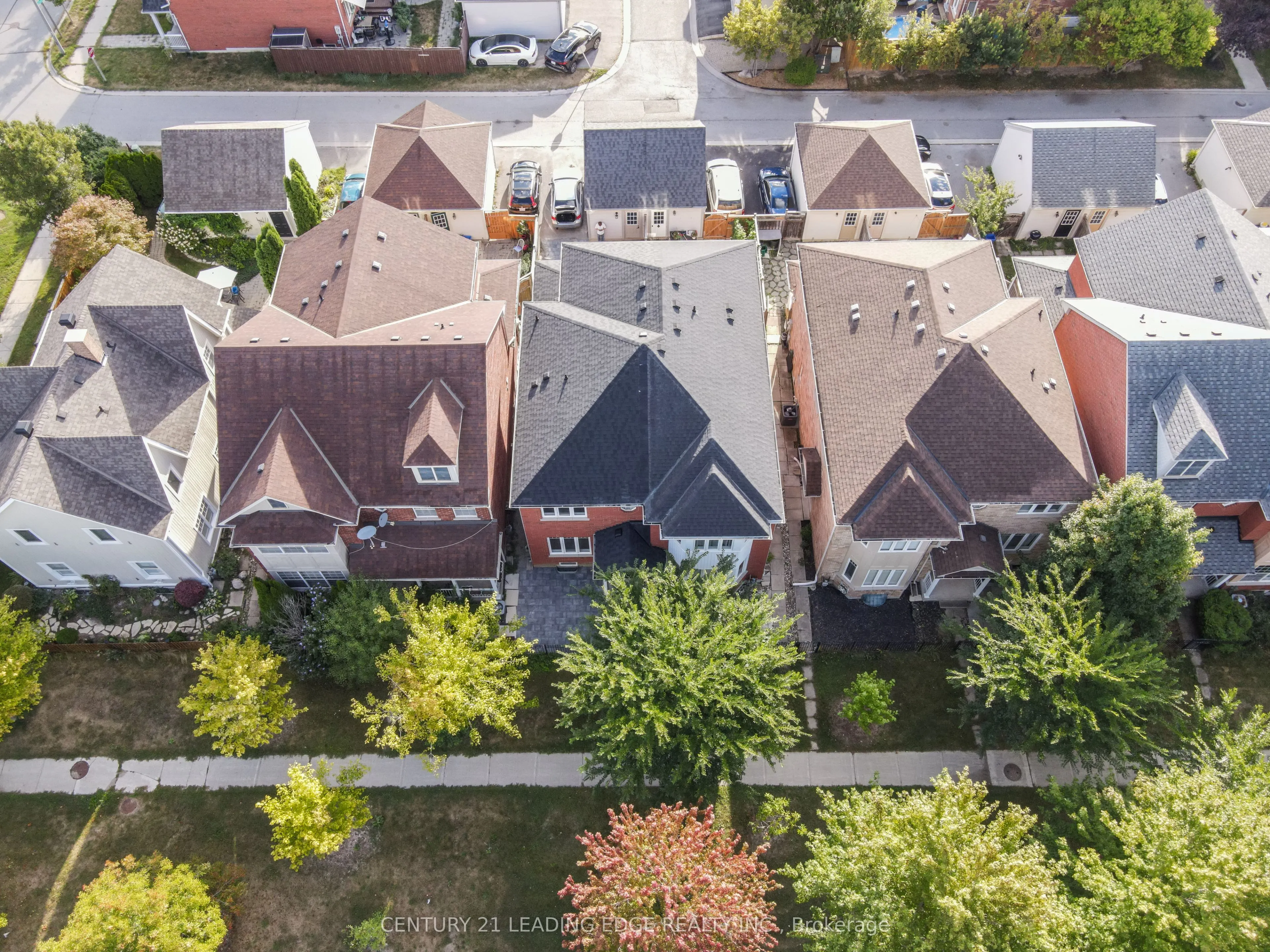 22 MILROY Lane