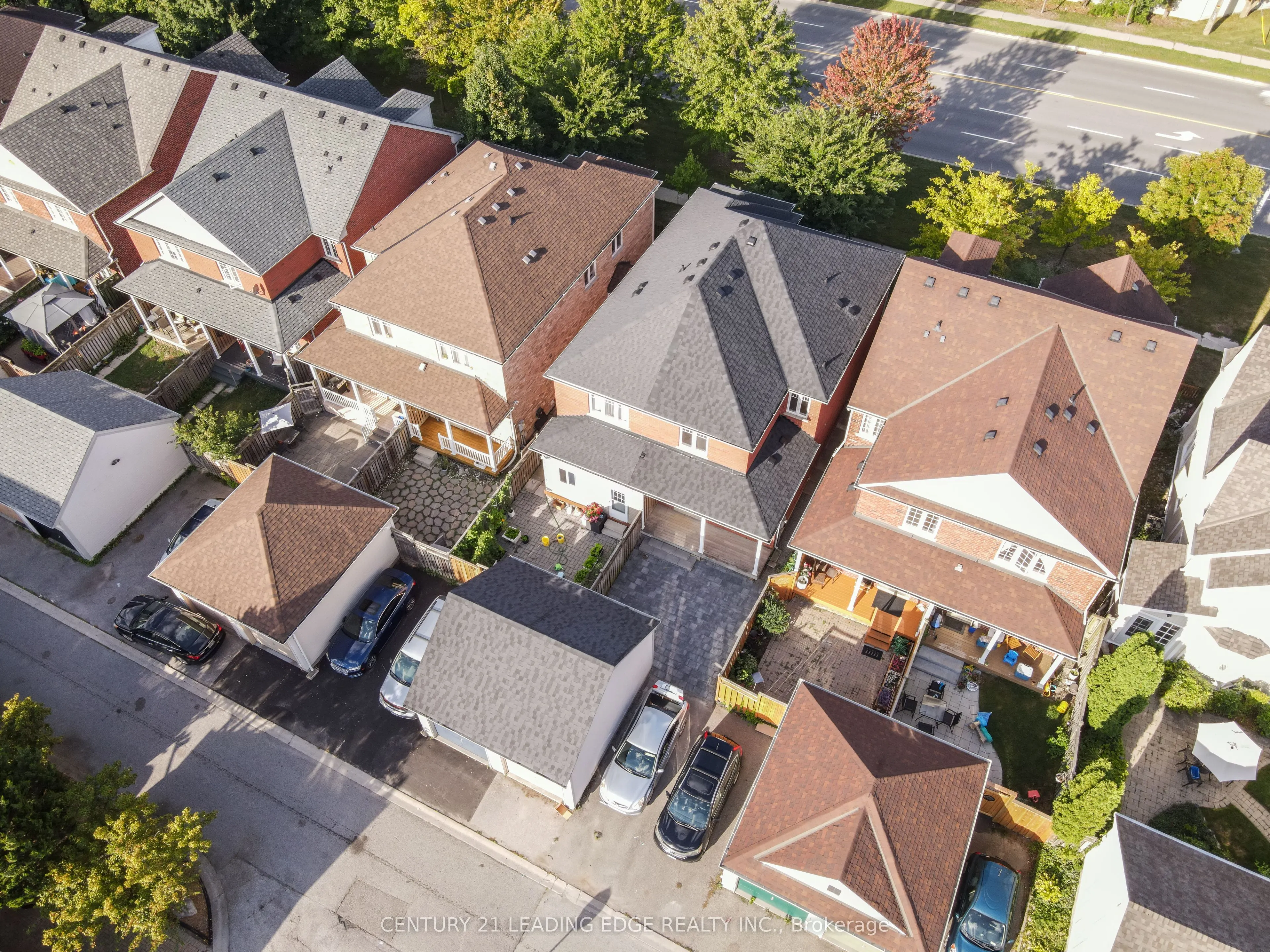 22 MILROY Lane