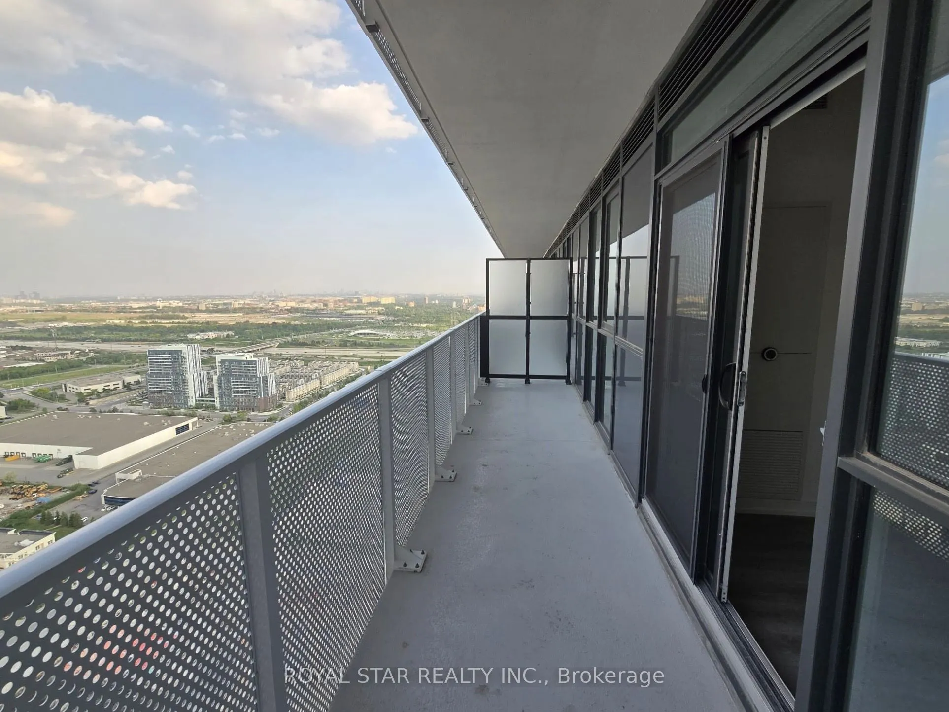 195 Commerce Street, #4817