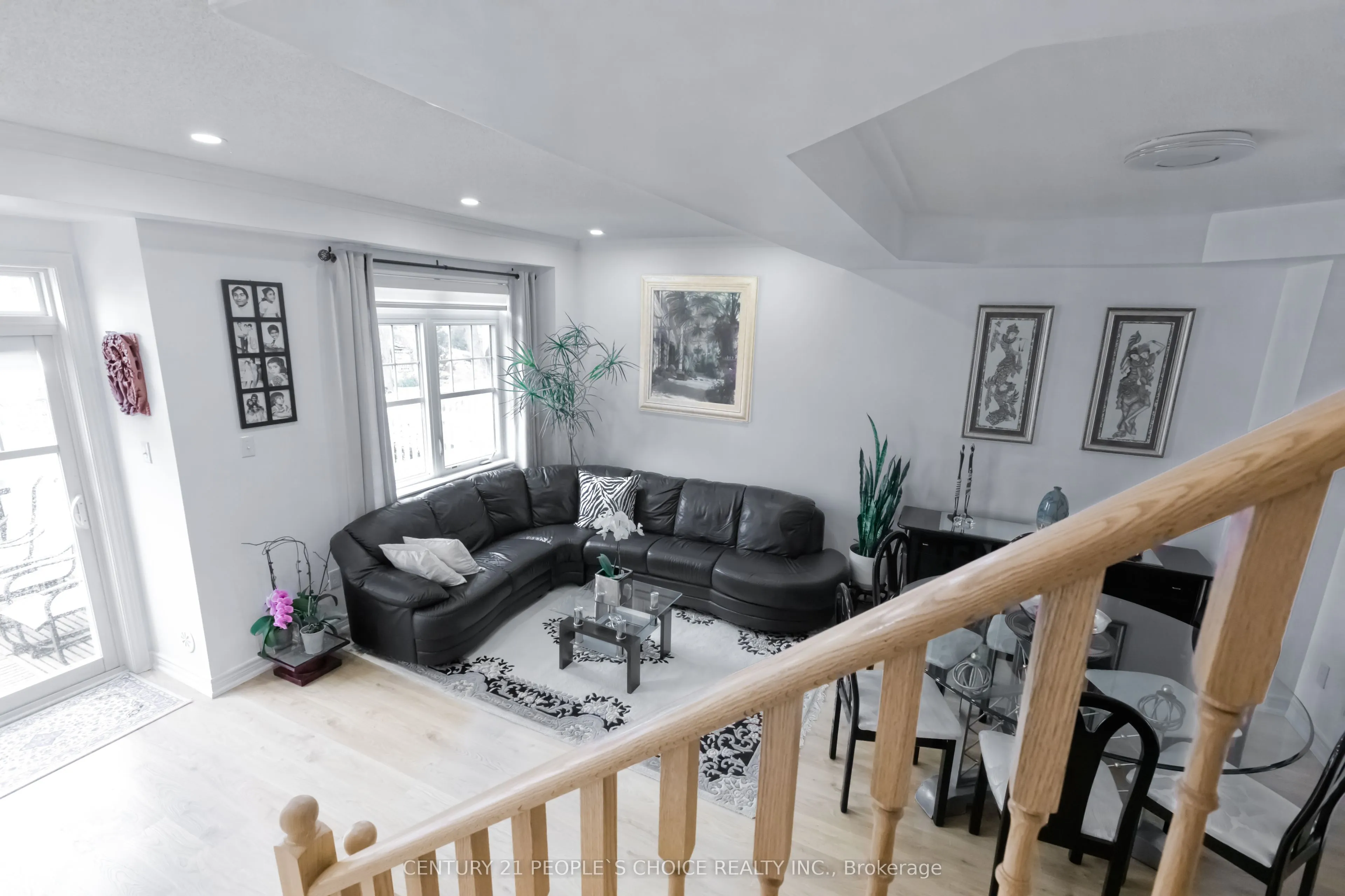 102 Roy Grove Way