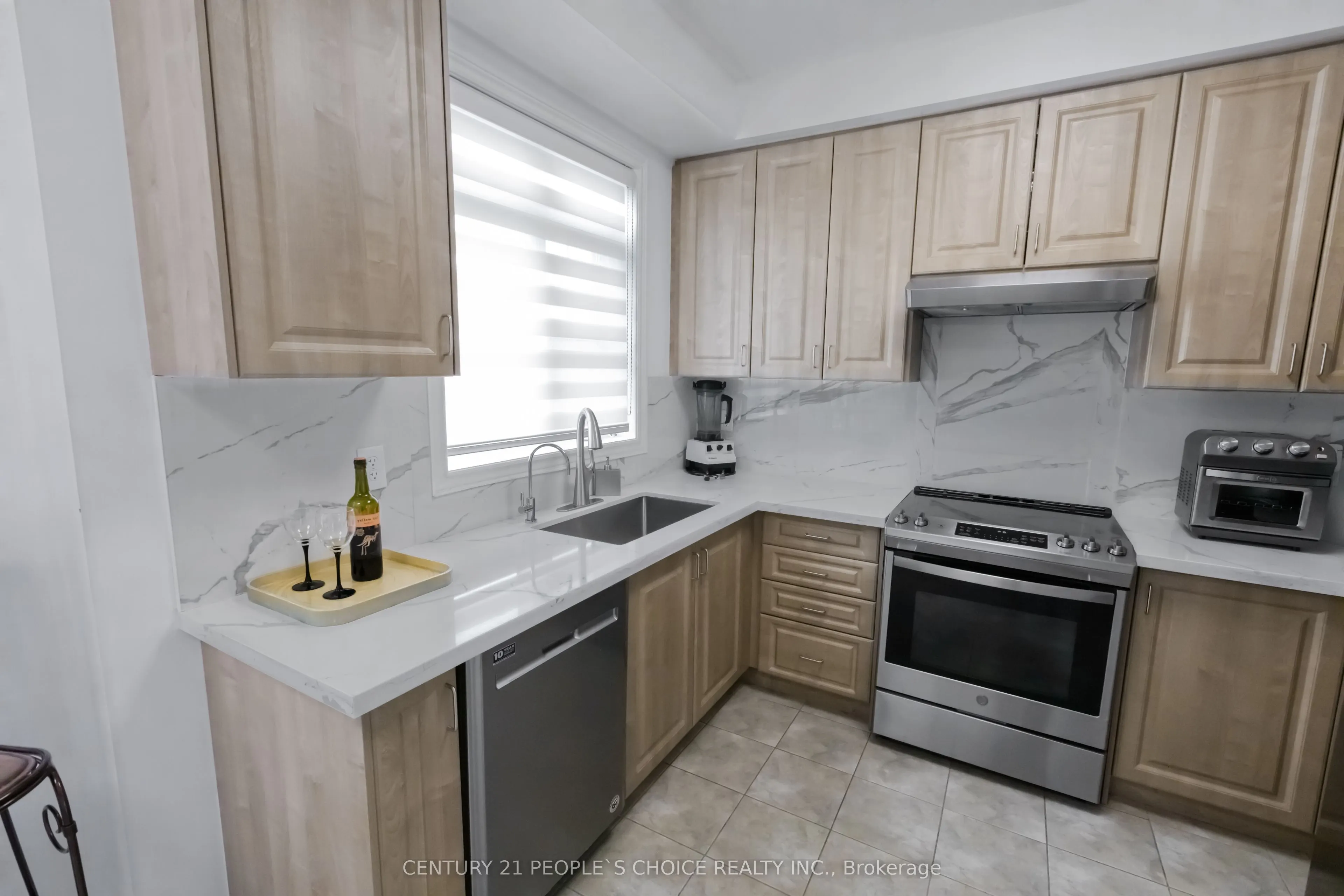 102 Roy Grove Way
