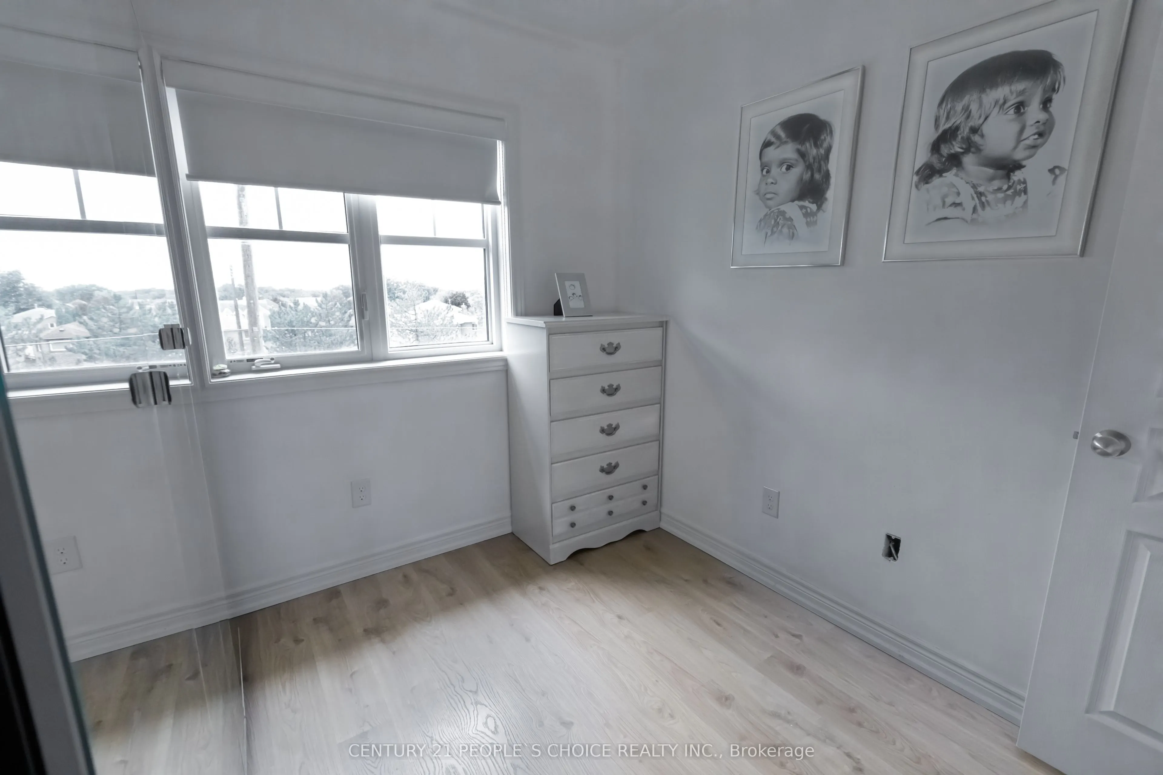 102 Roy Grove Way