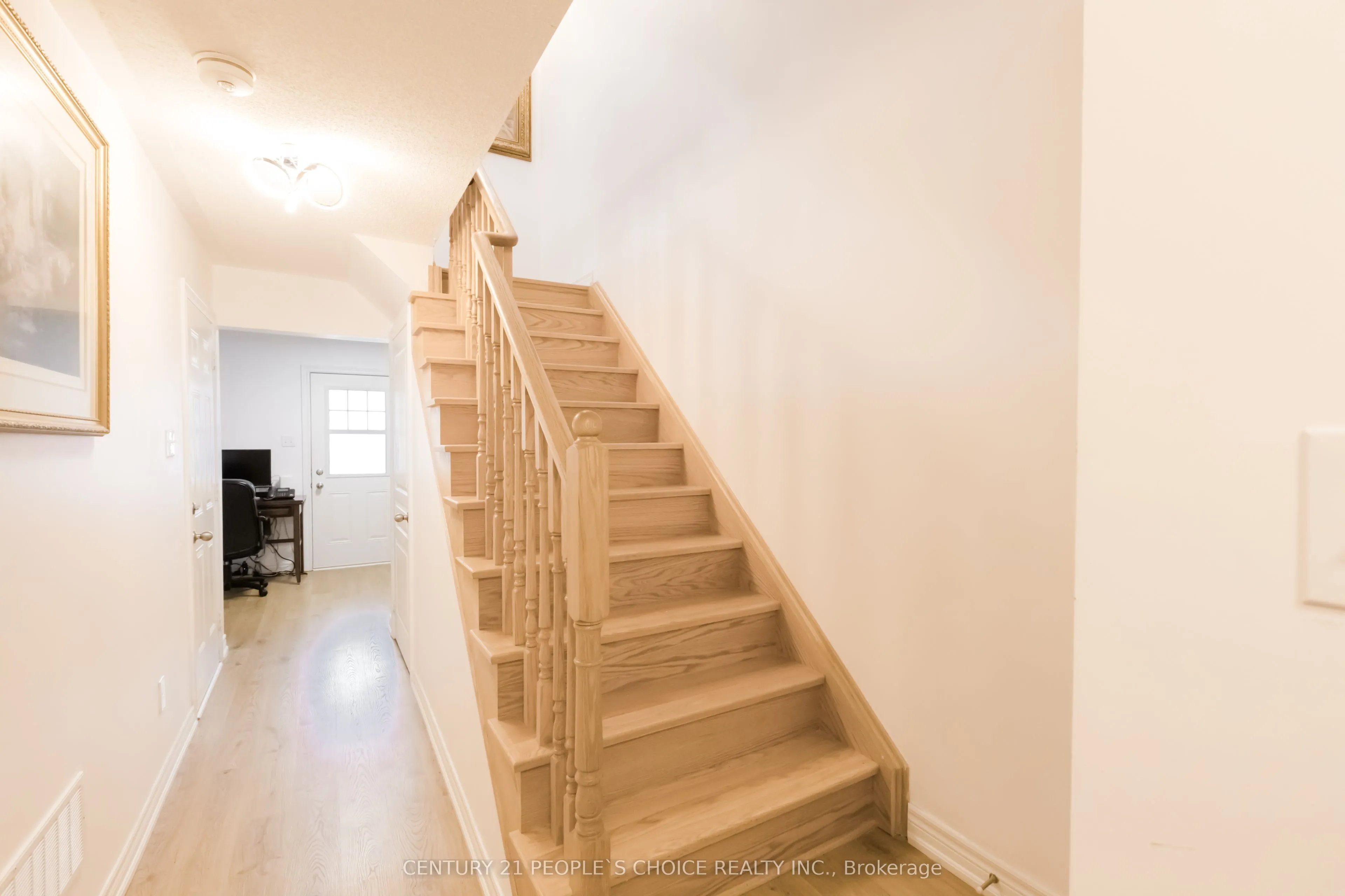 102 Roy Grove Way