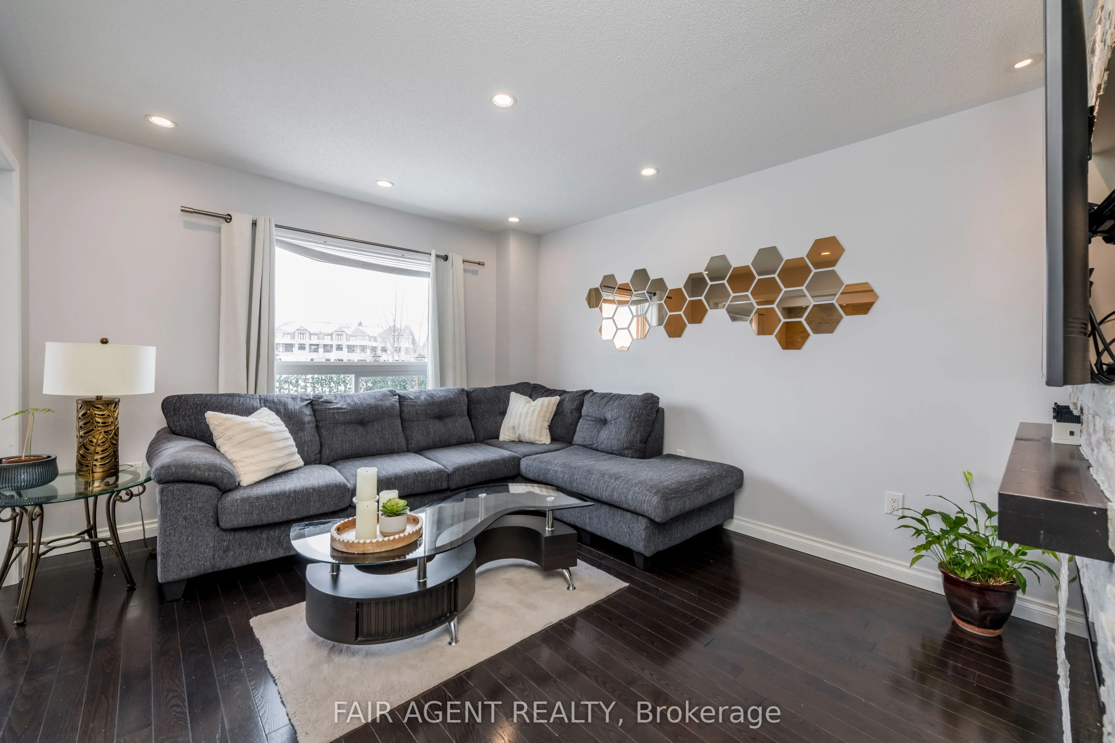 1204 Mary-Lou Street