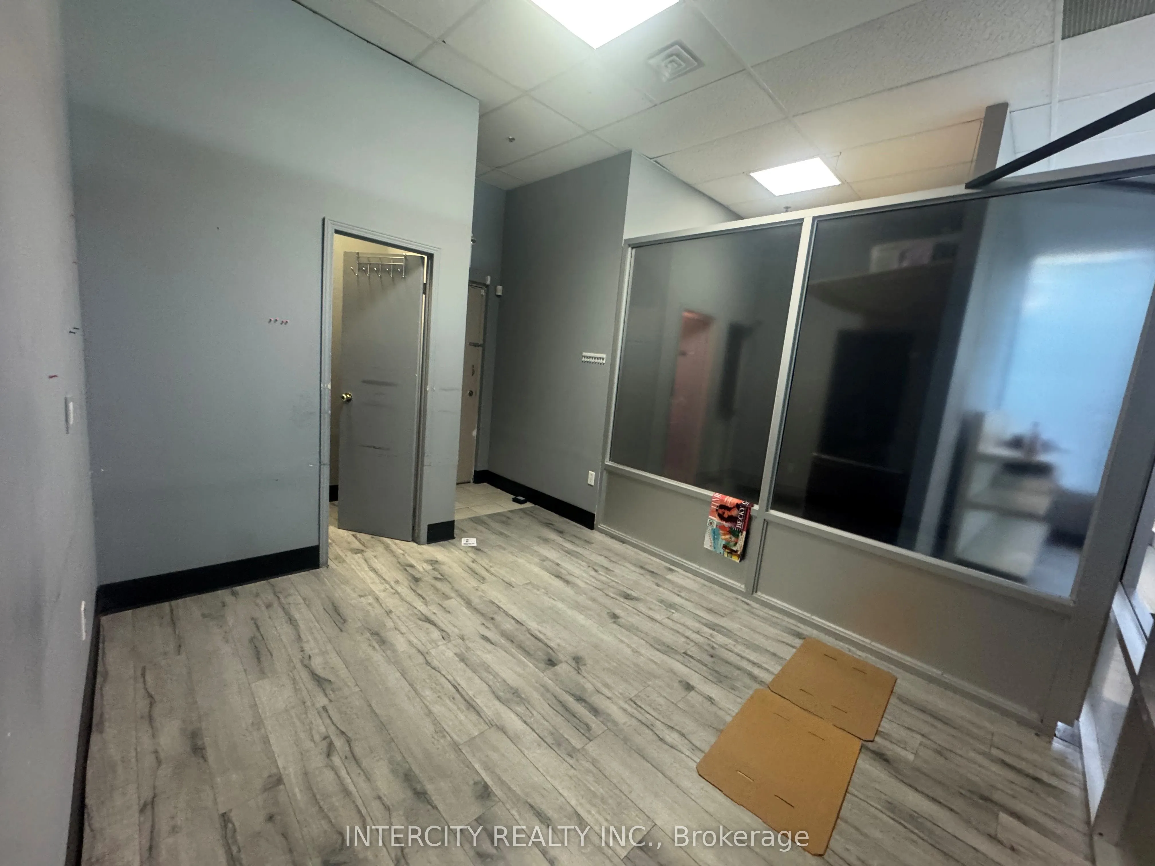 2100 Steeles Avenue, #9