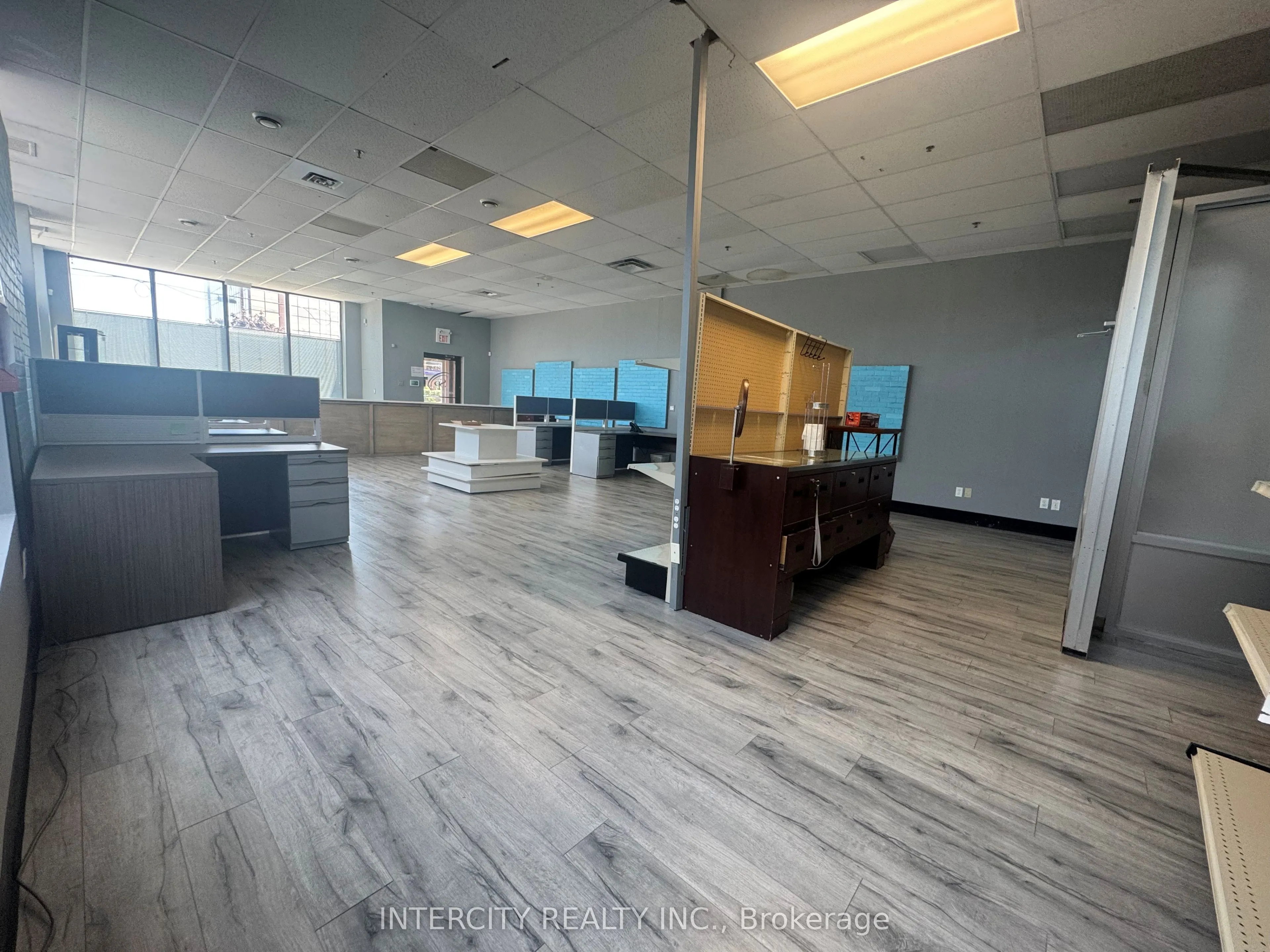 2100 Steeles Avenue, #9