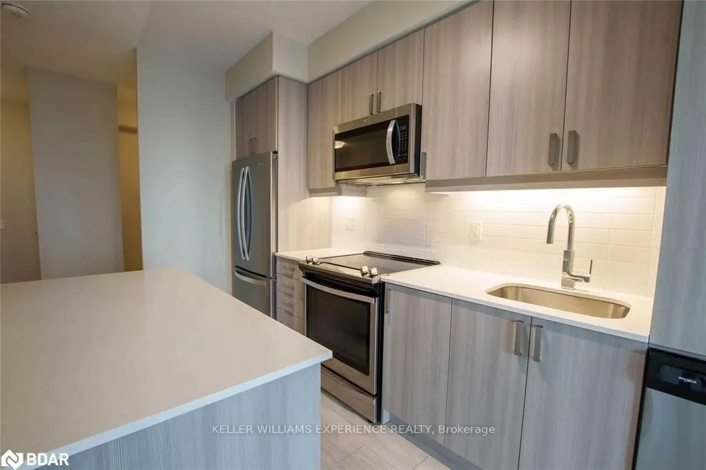 7895 Jane Street, #1111