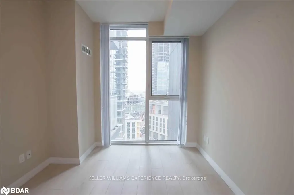 7895 Jane Street, #1111