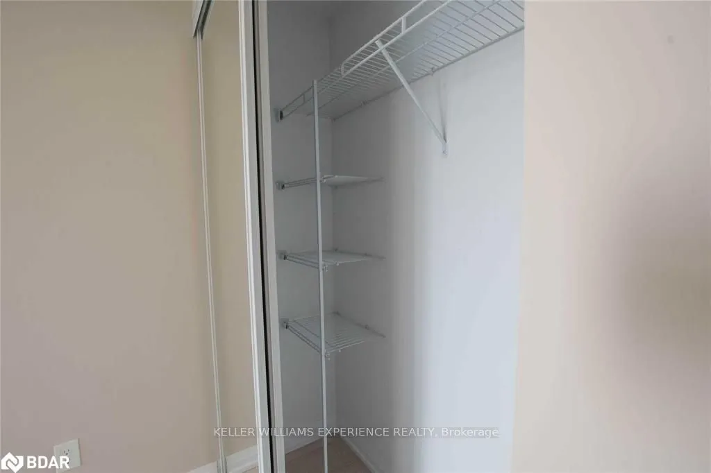 7895 Jane Street, #1111