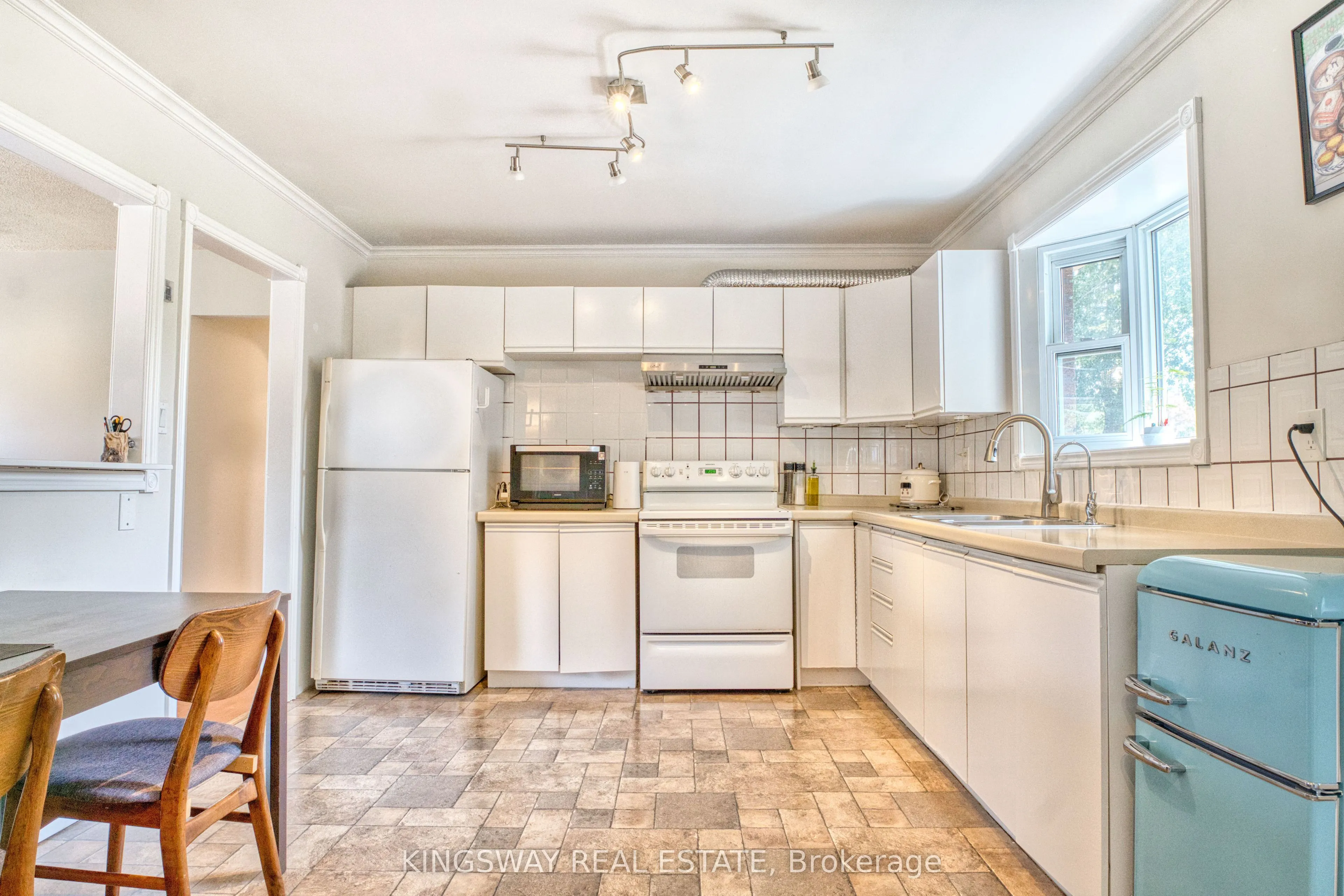 365 Adeline Drive