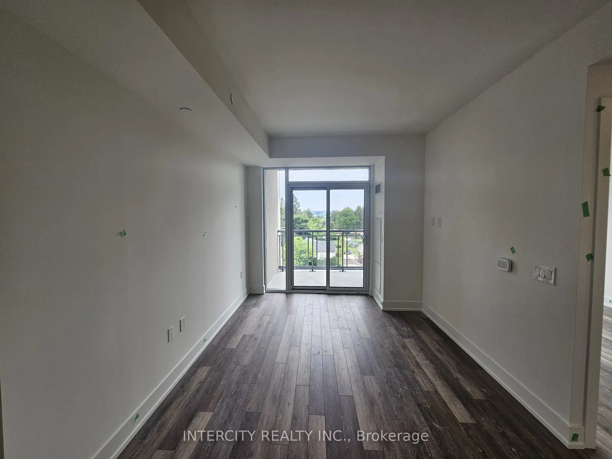 2075 King Road, #433