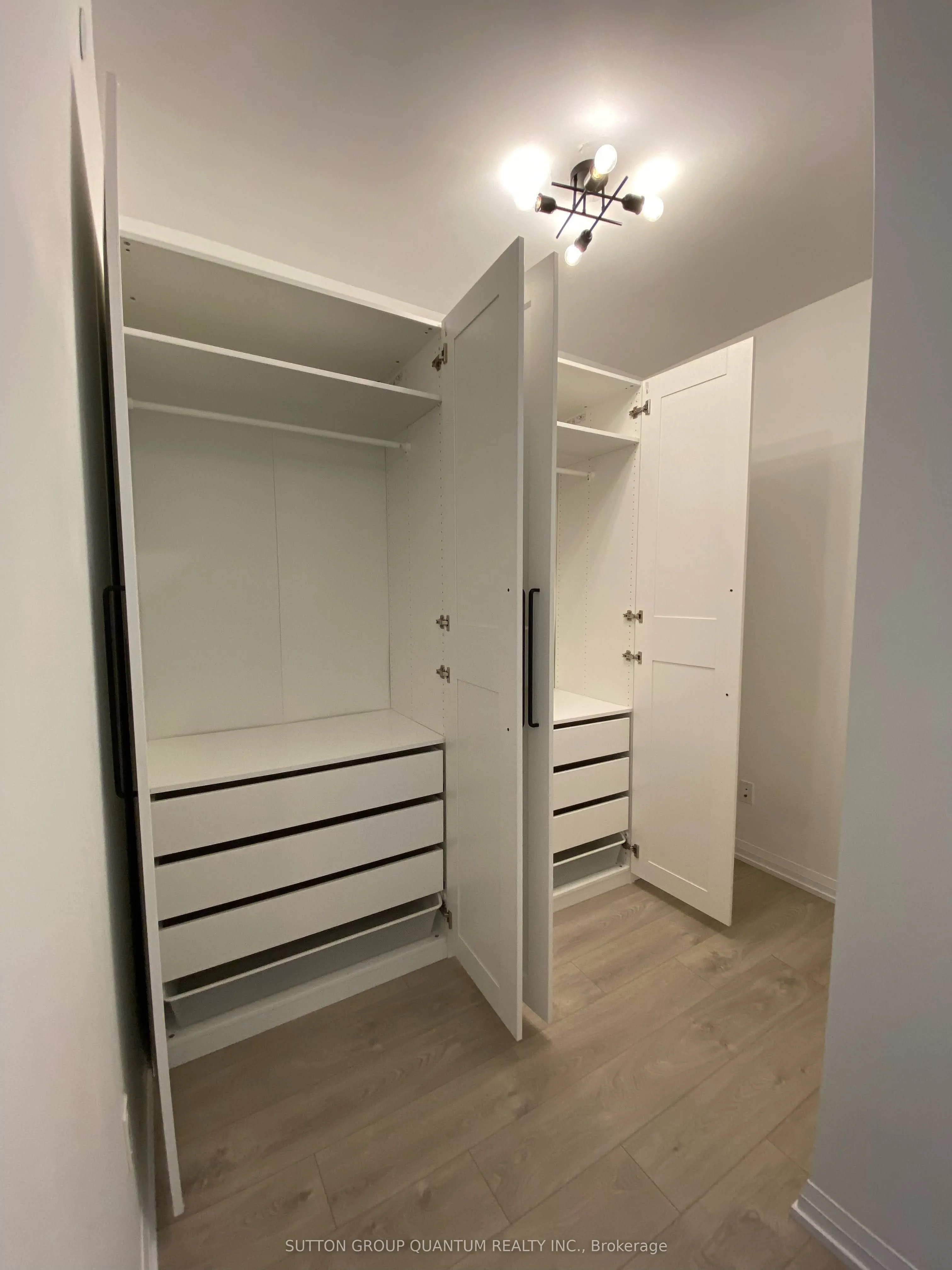 7895 Jane Street, #3116