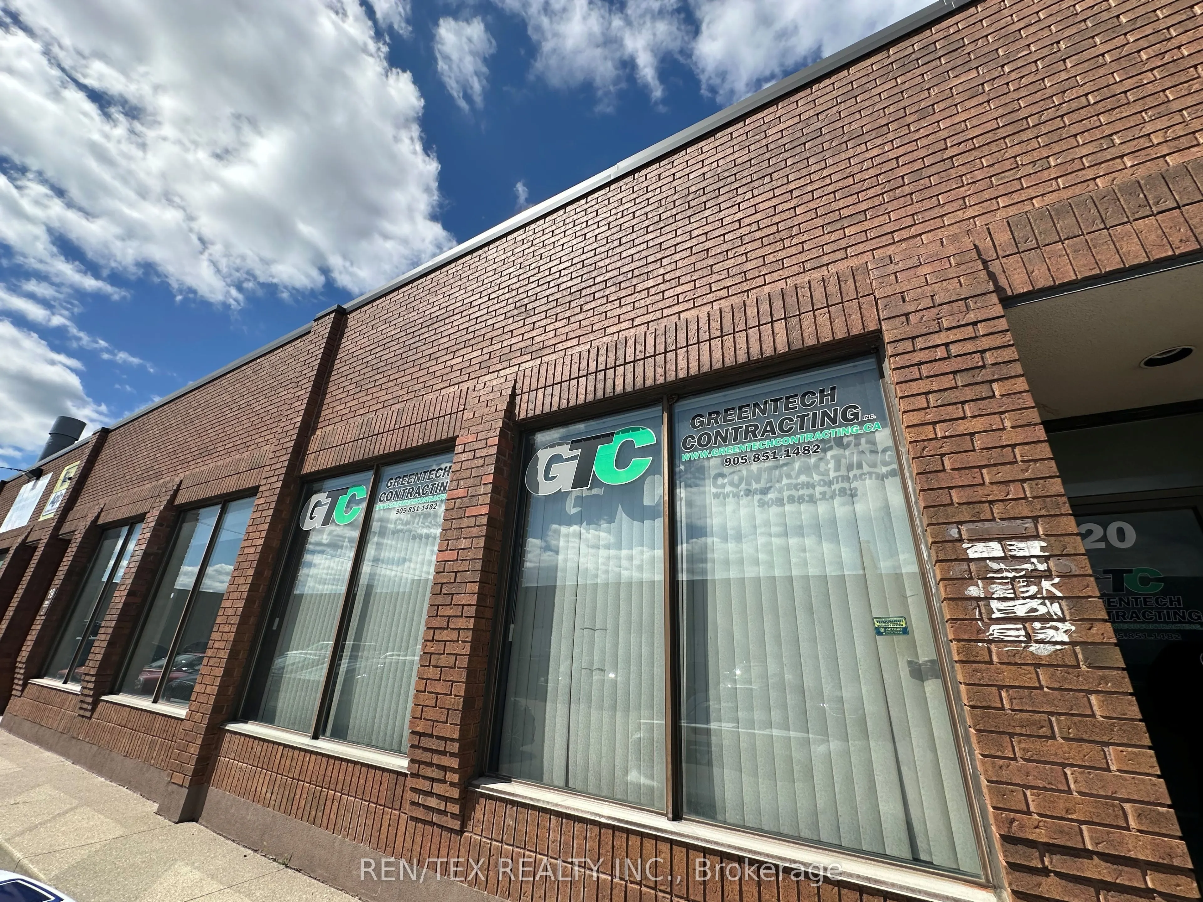 320 Hanlan Road, #20