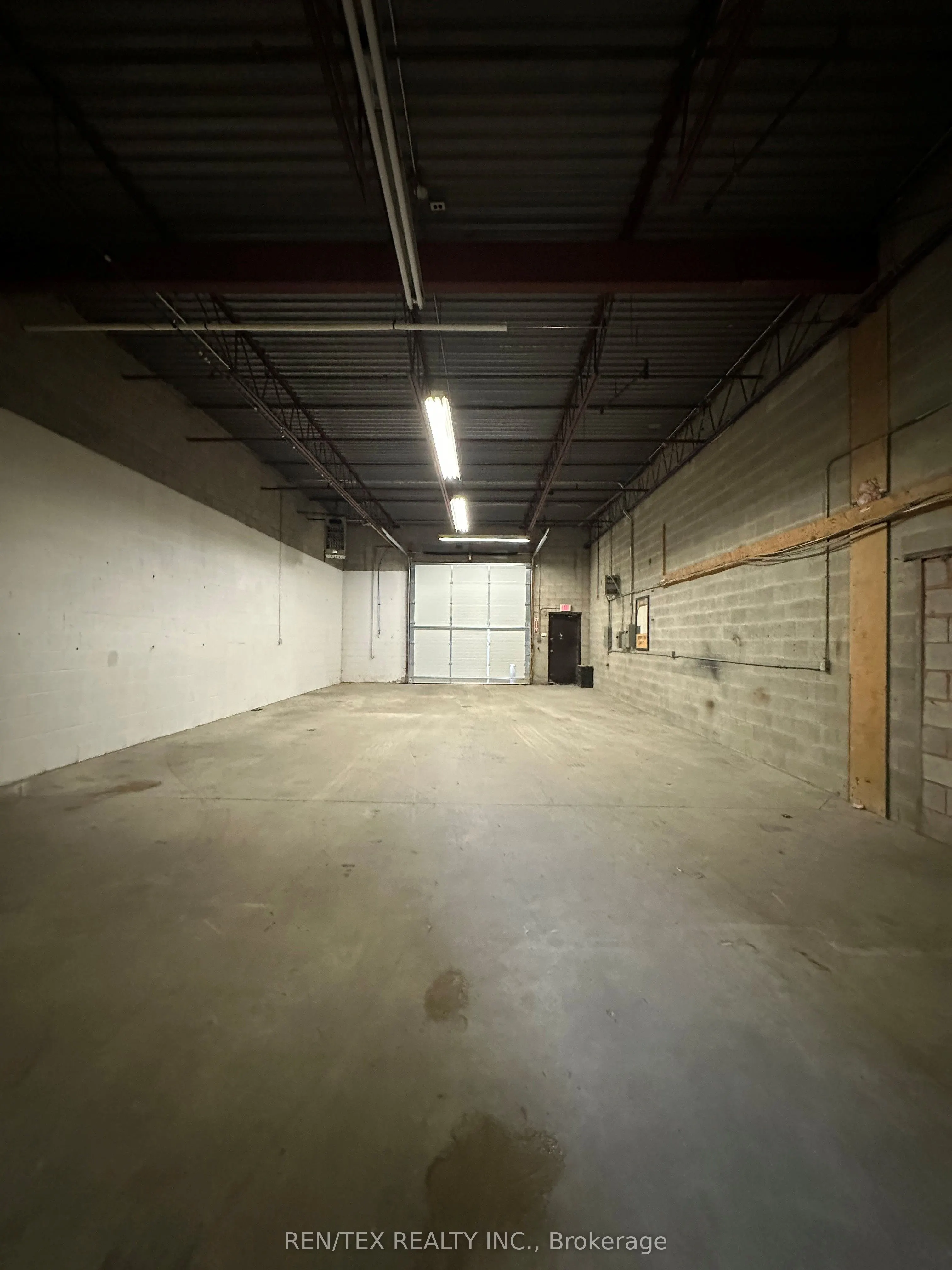 320 Hanlan Road, #20