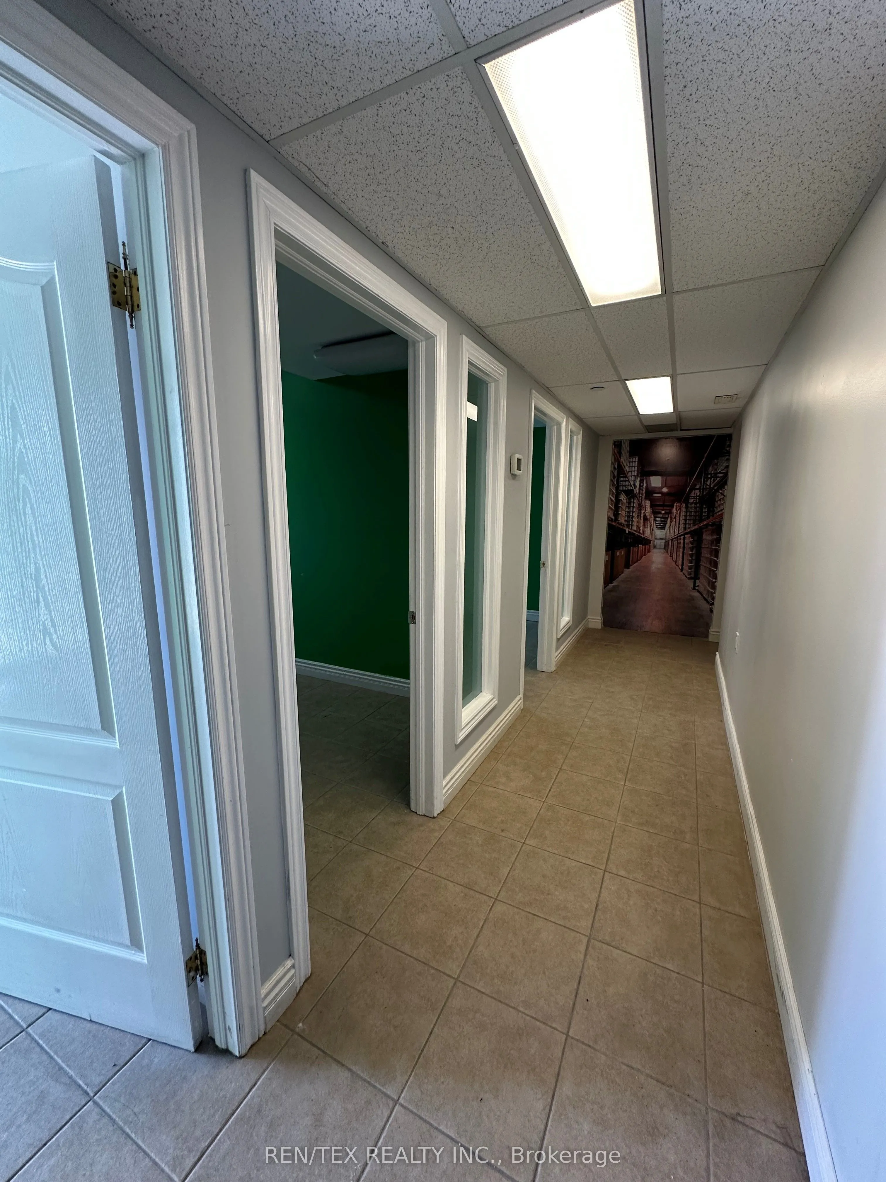 320 Hanlan Road, #20