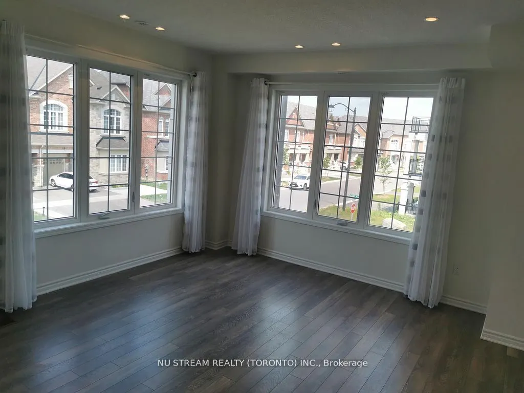 93 Casely Avenue