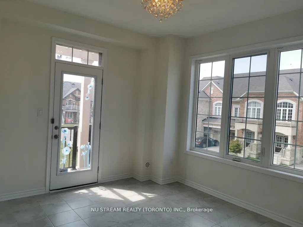 93 Casely Avenue