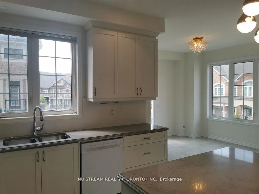 93 Casely Avenue