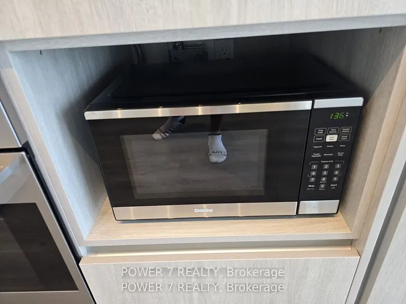 28 Interchange Way, #3805