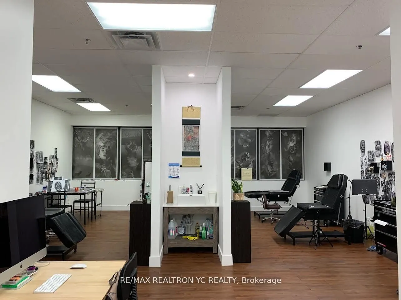 398 Steeles Avenue W, #215