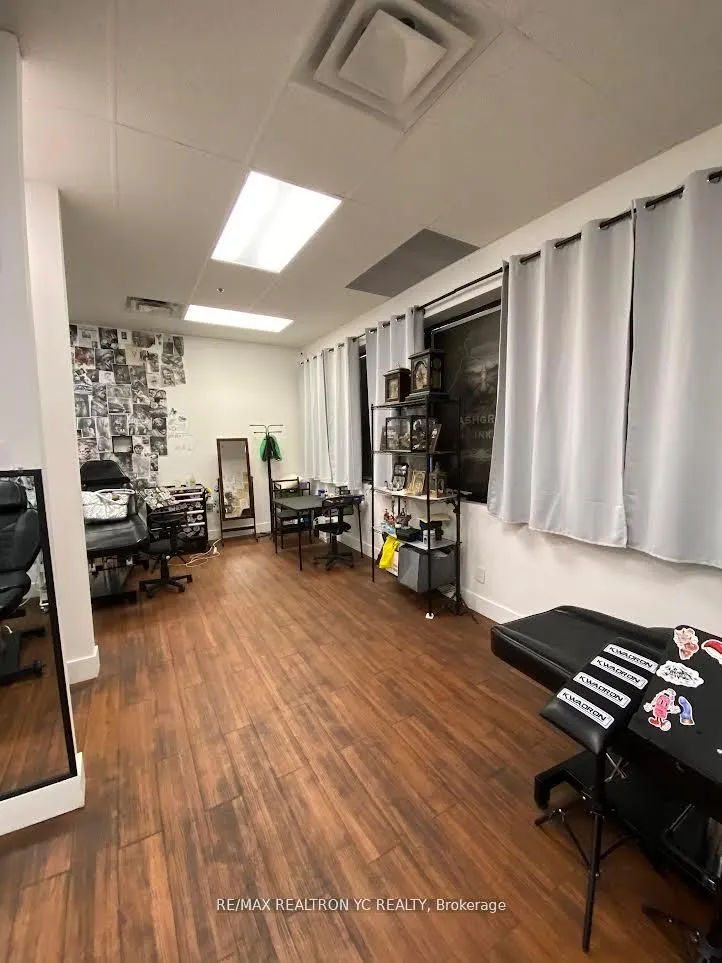 398 Steeles Avenue W, #215