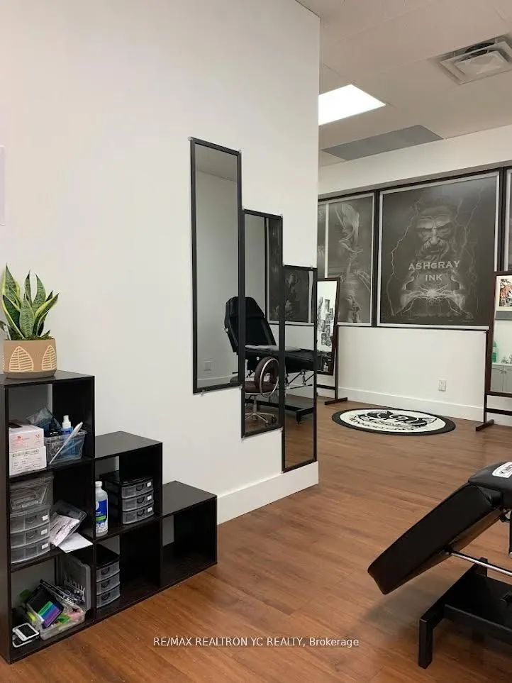 398 Steeles Avenue W, #215
