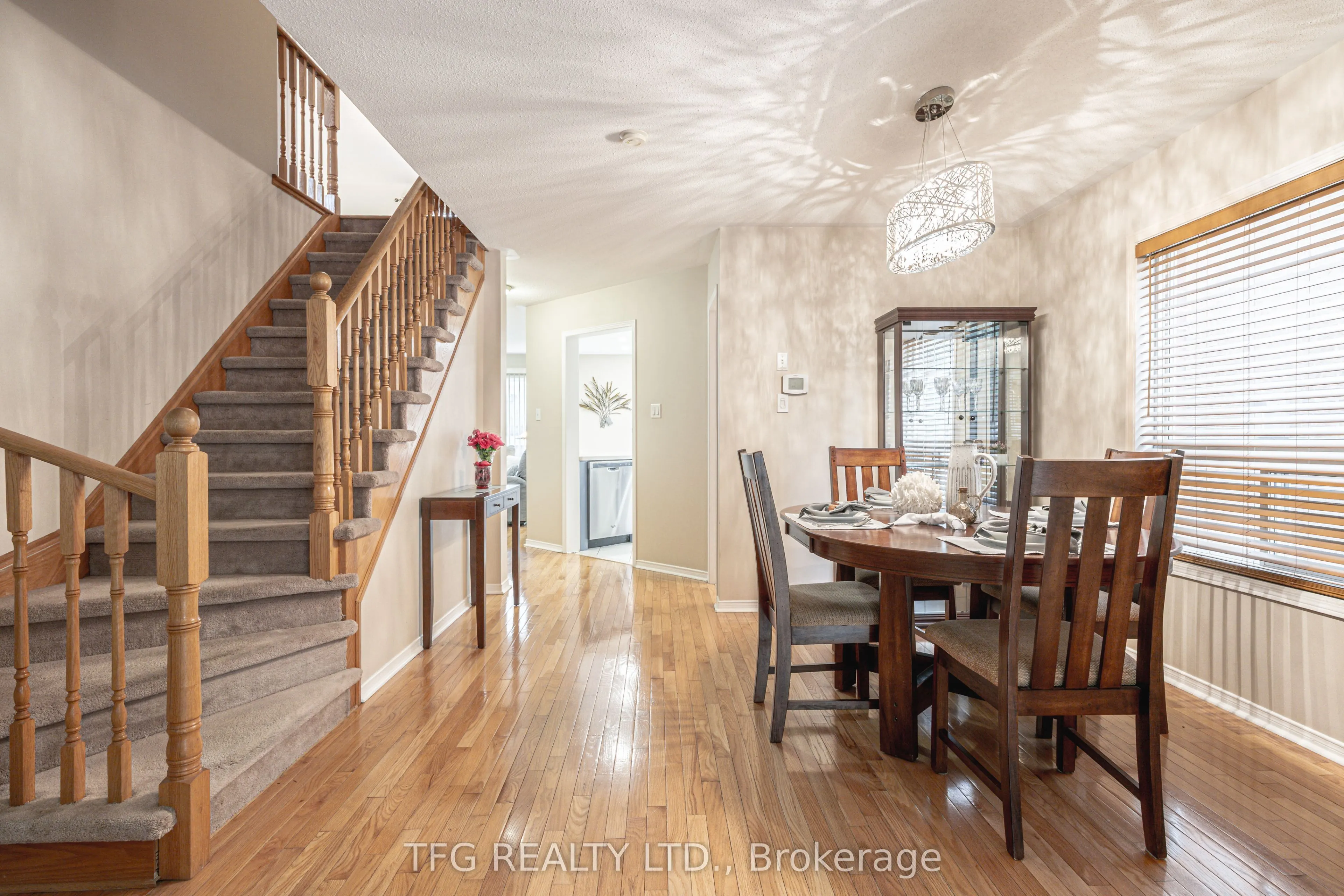 84 Stotts Crescent