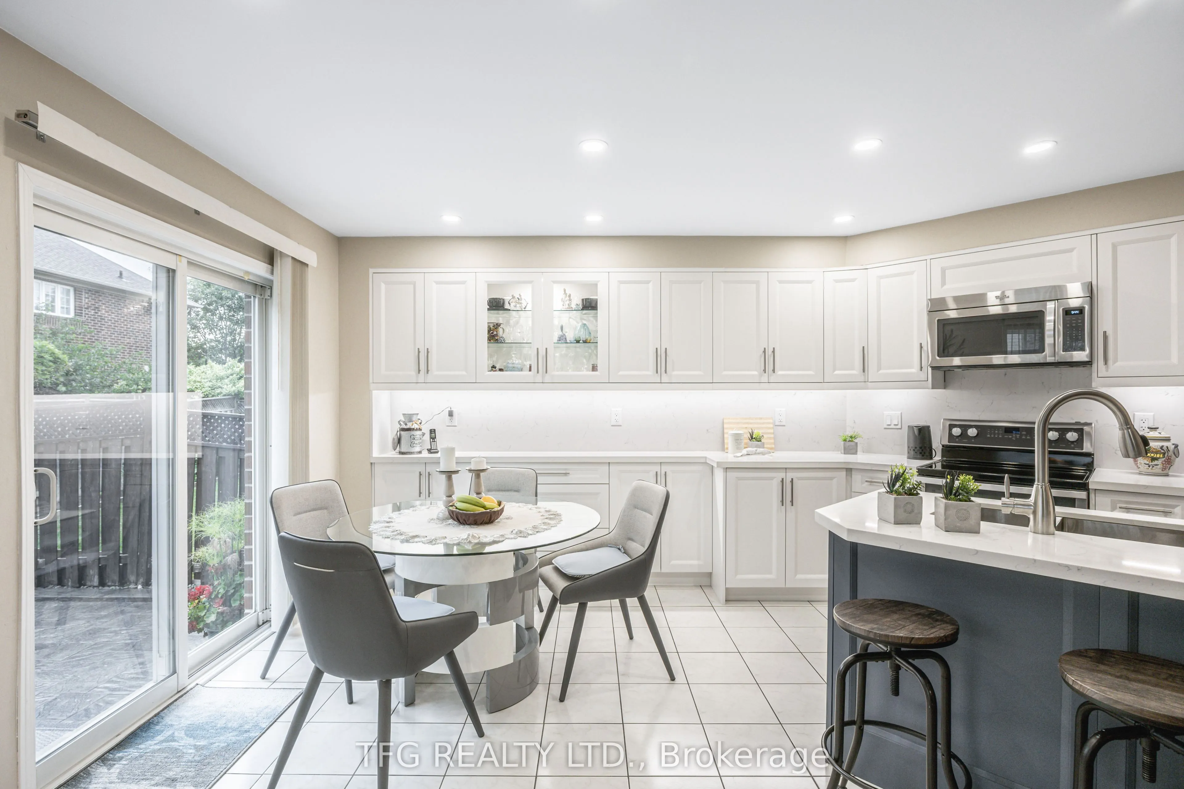 84 Stotts Crescent